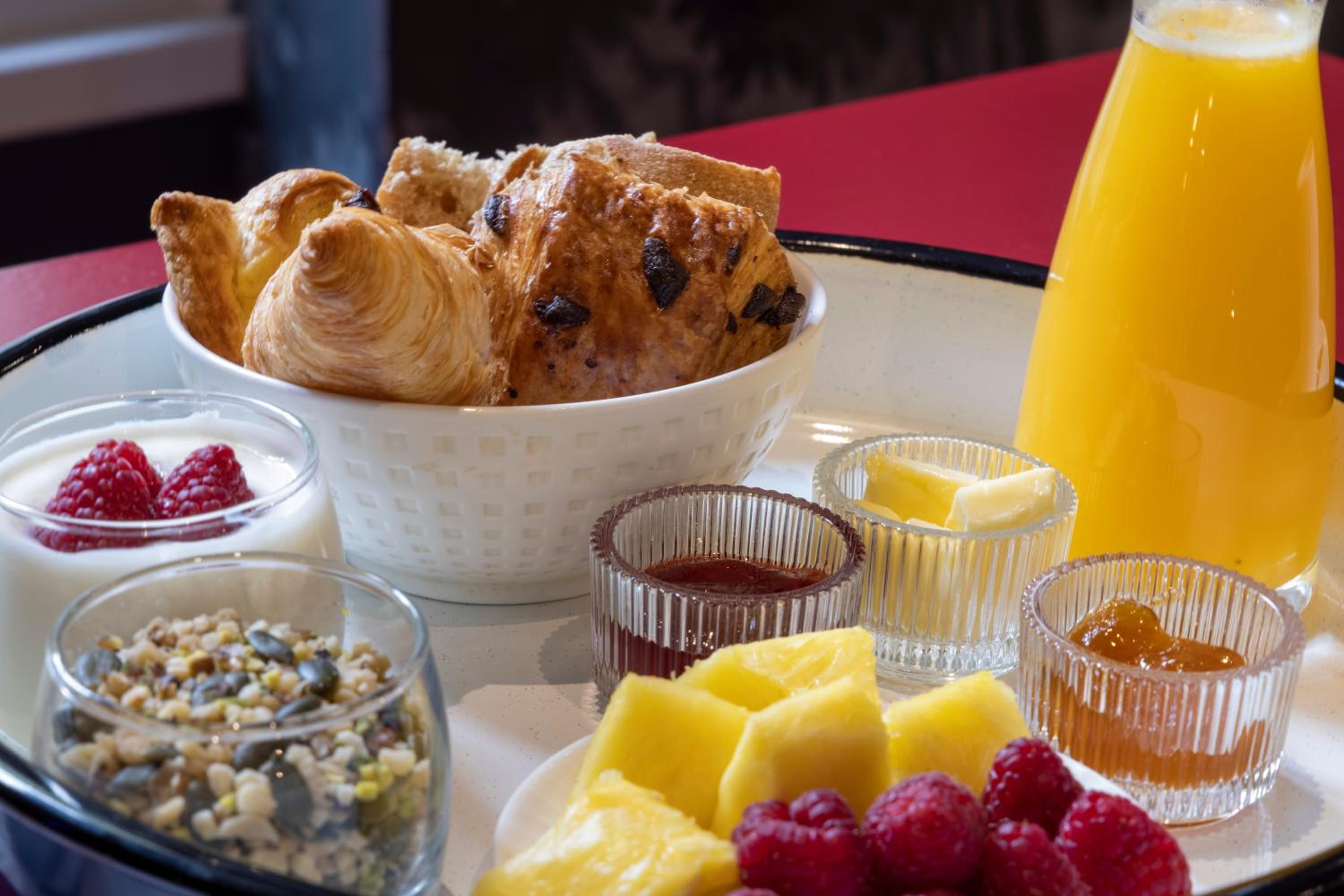 breakfast buffet