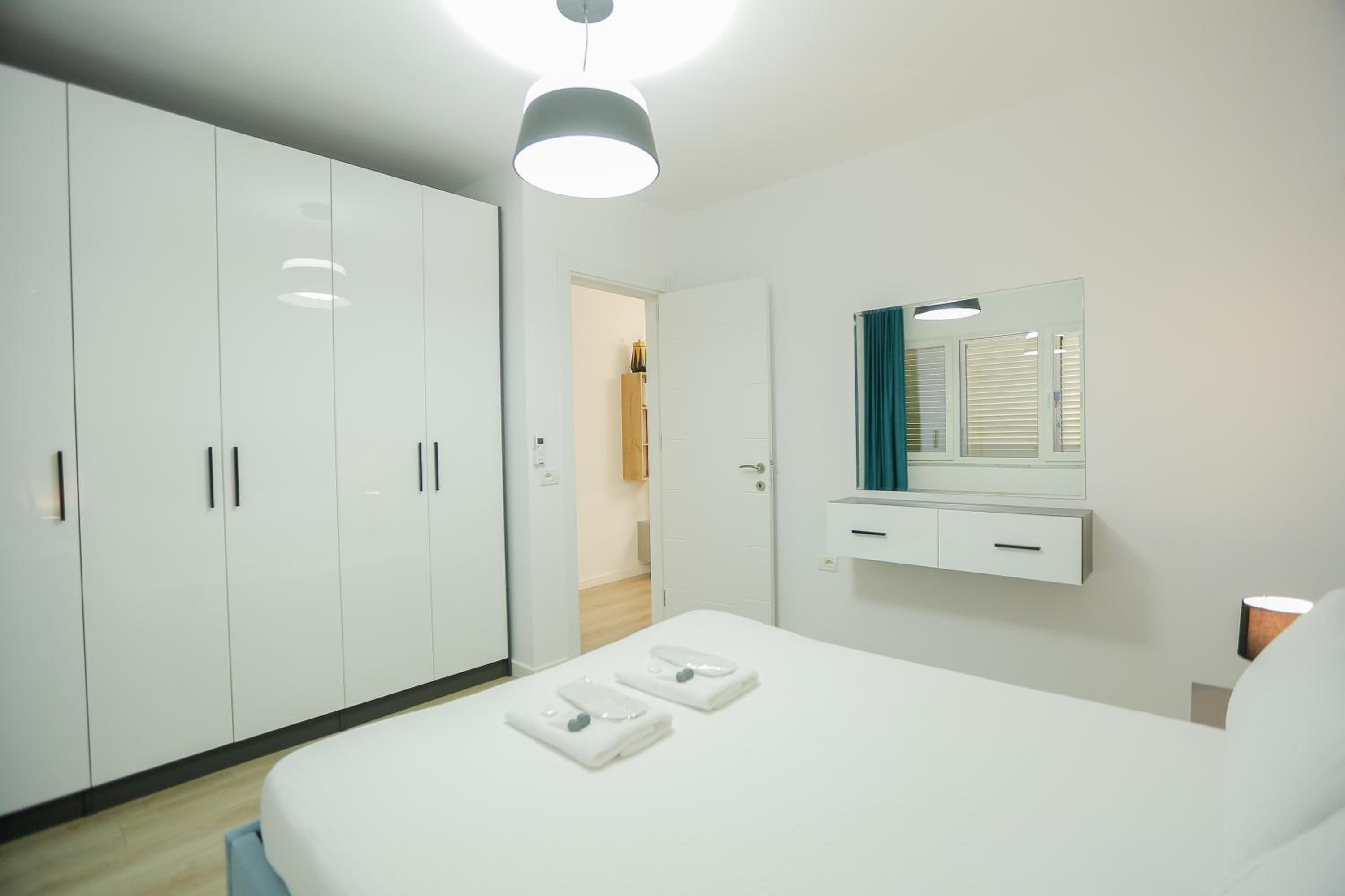 Miku Apartment-Premium 2BD At Wilson Square