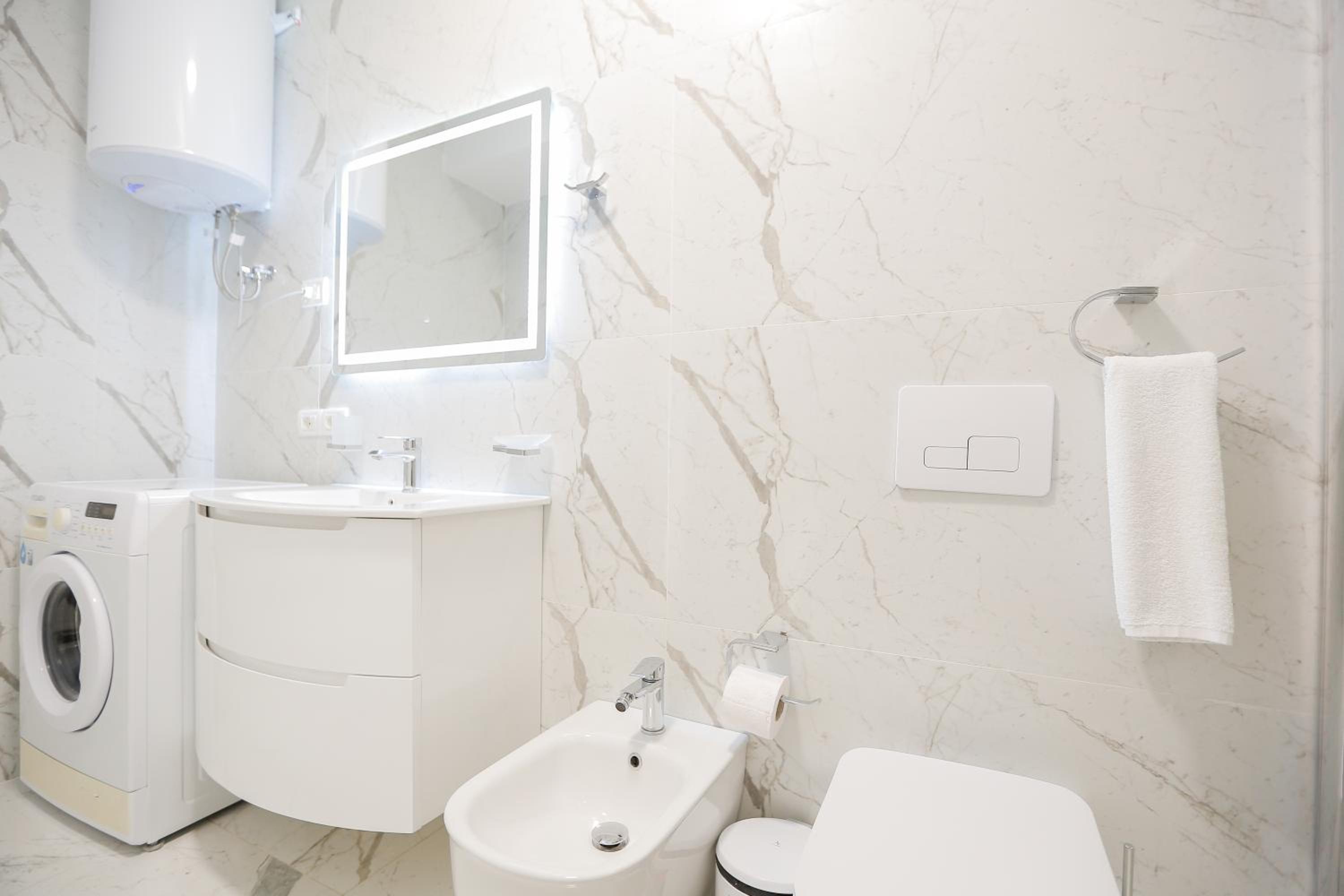 Miku Apartment-Premium 2BD At Wilson Square