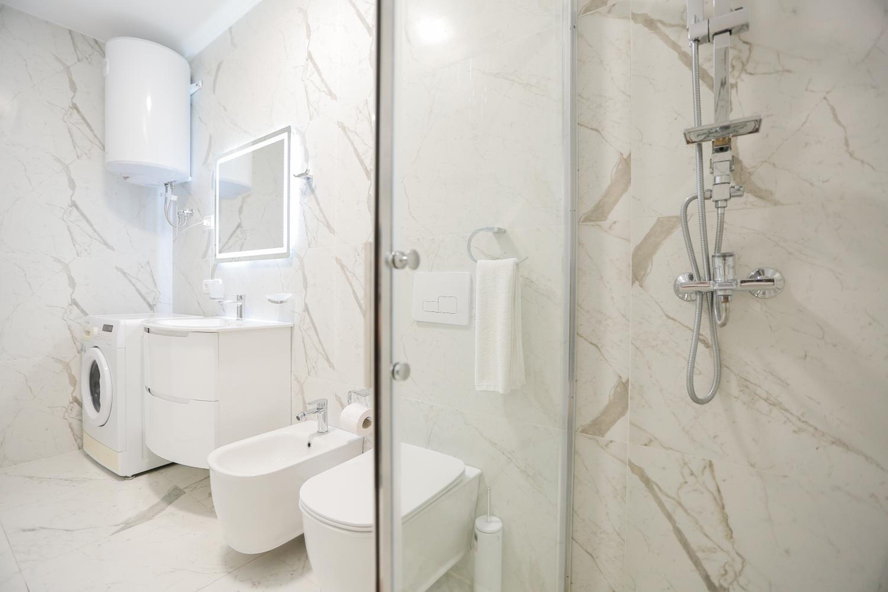 Miku Apartment-Premium 2BD At Wilson Square