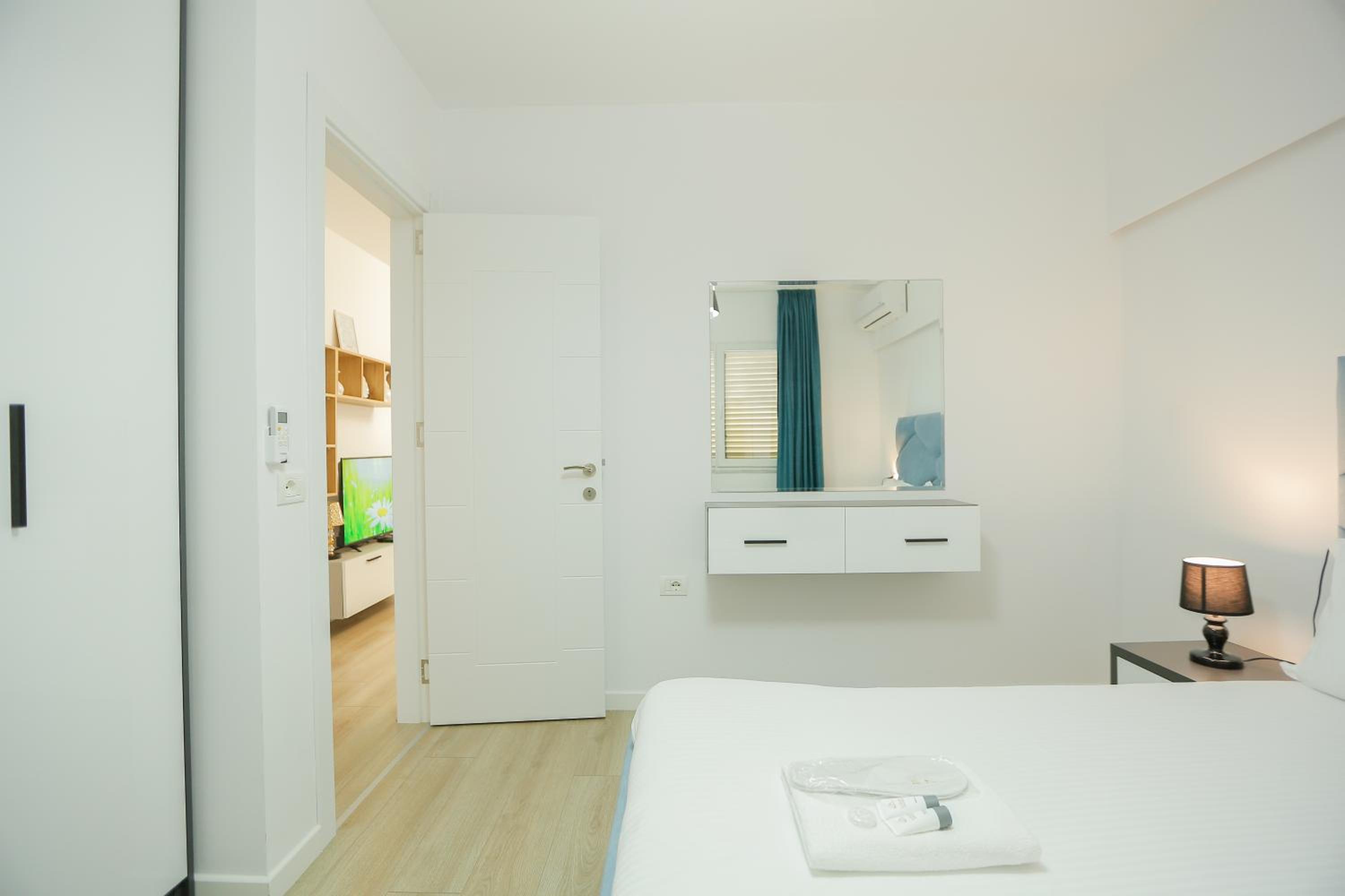 Miku Apartment-Premium 2BD At Wilson Square