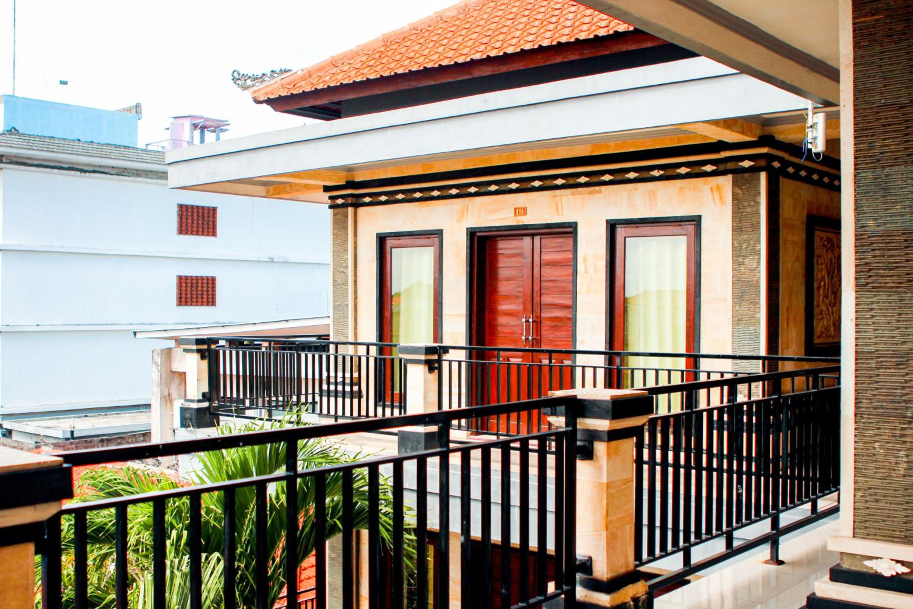 Putu Guest House 2