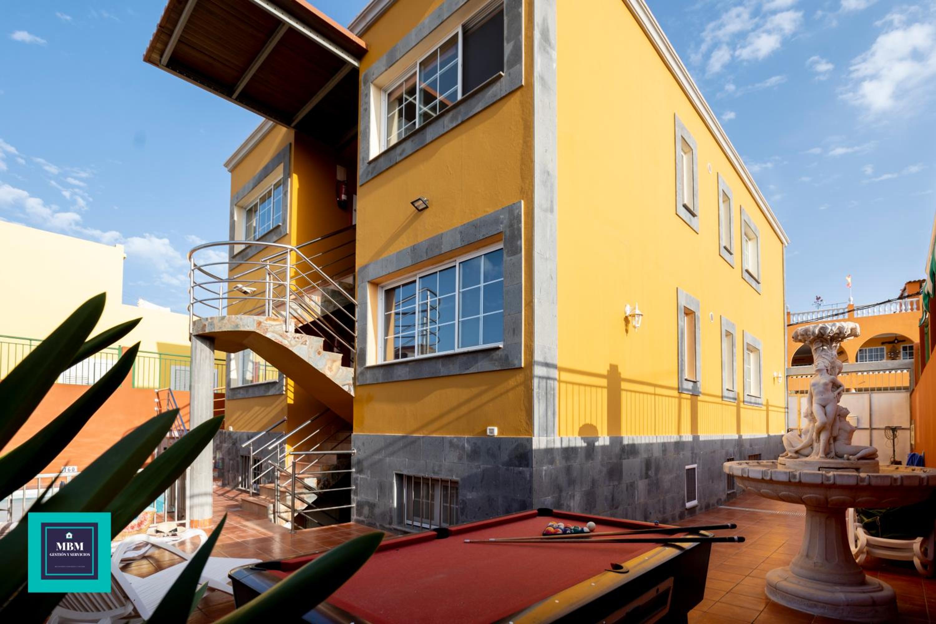 Pino Apartment, Montaña La Data