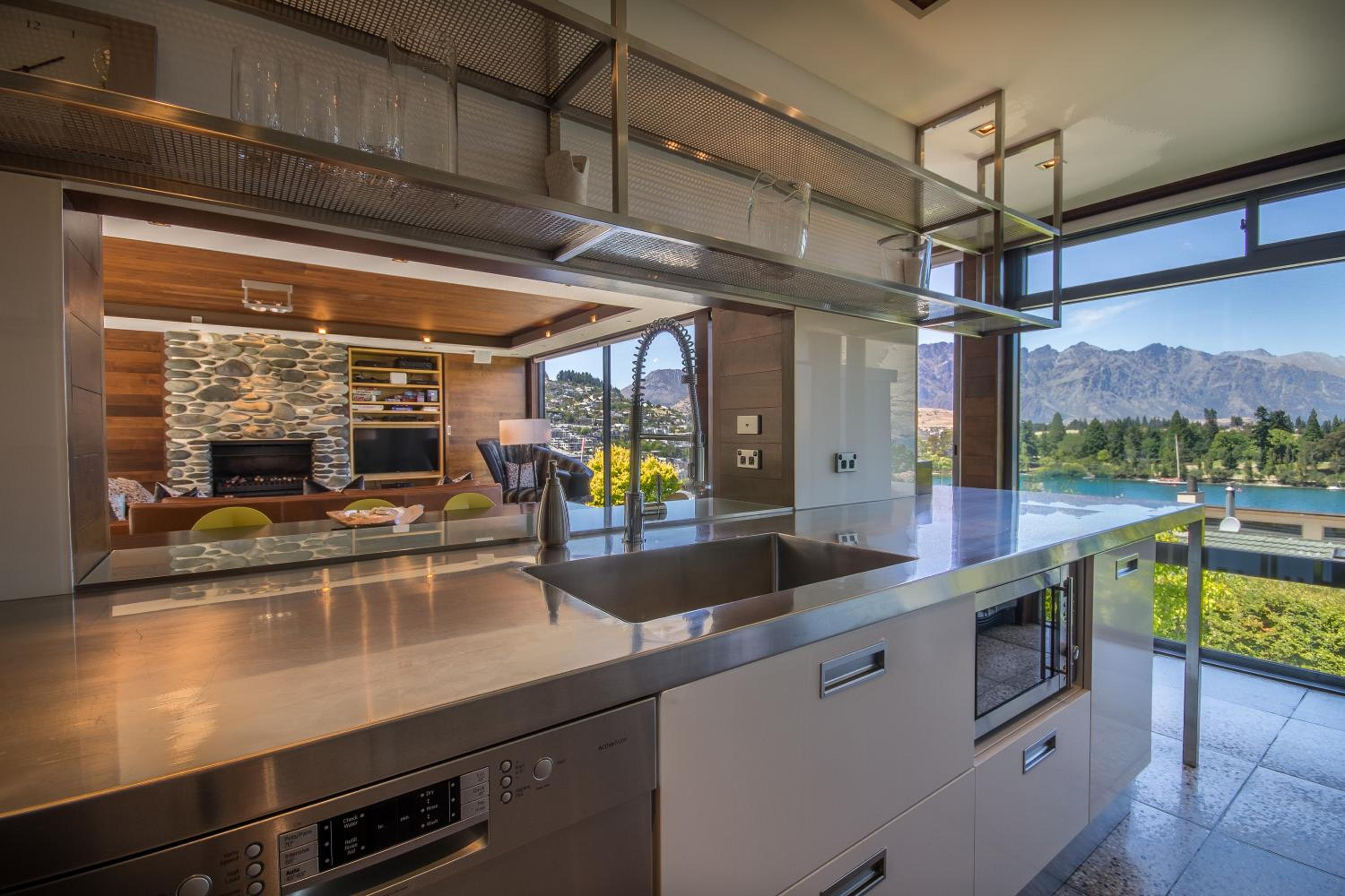 Lakeview by Sothebys Luxury Rental Homes view 5
