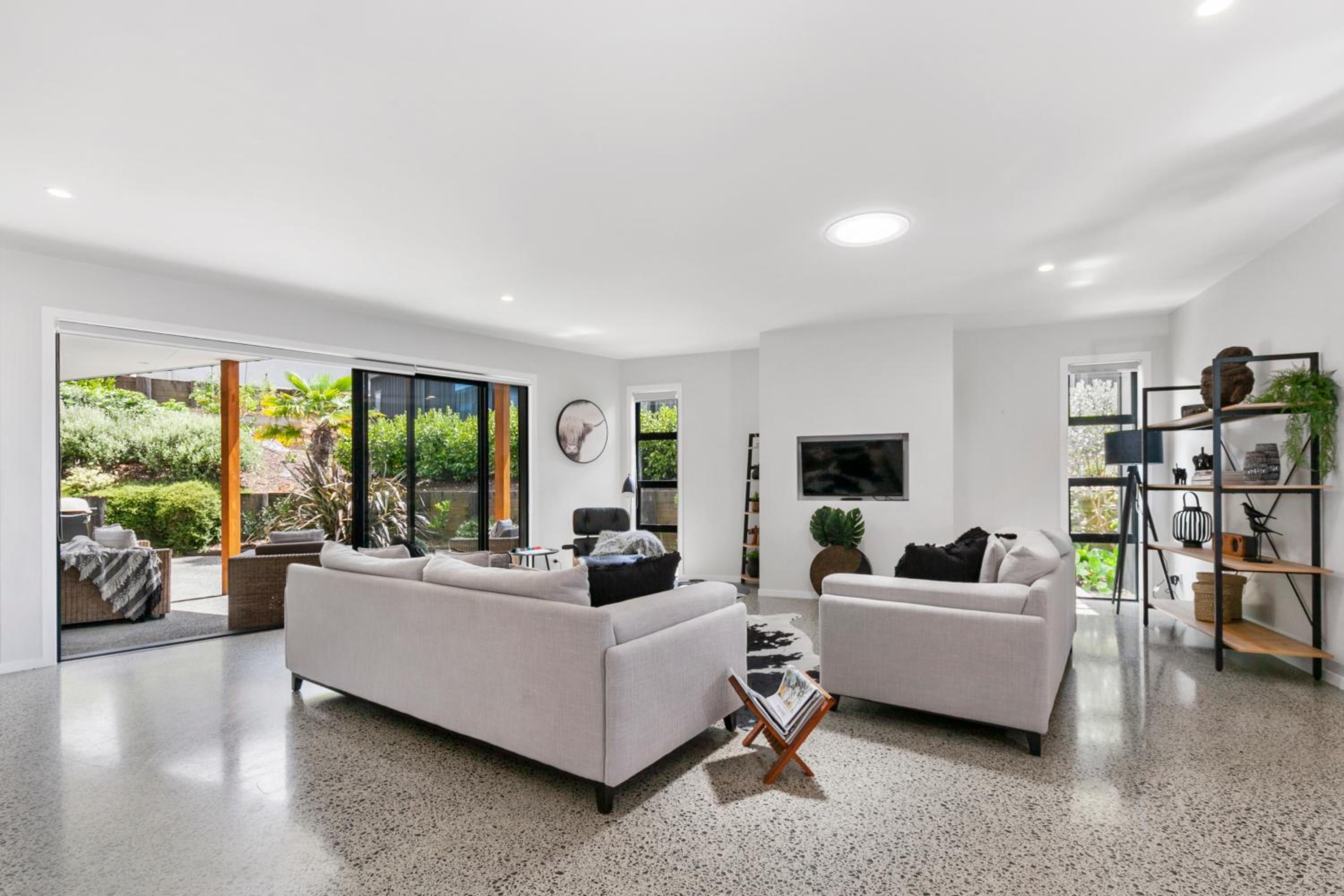 Stylish Villa Escape - Matakana Holiday Home view 4