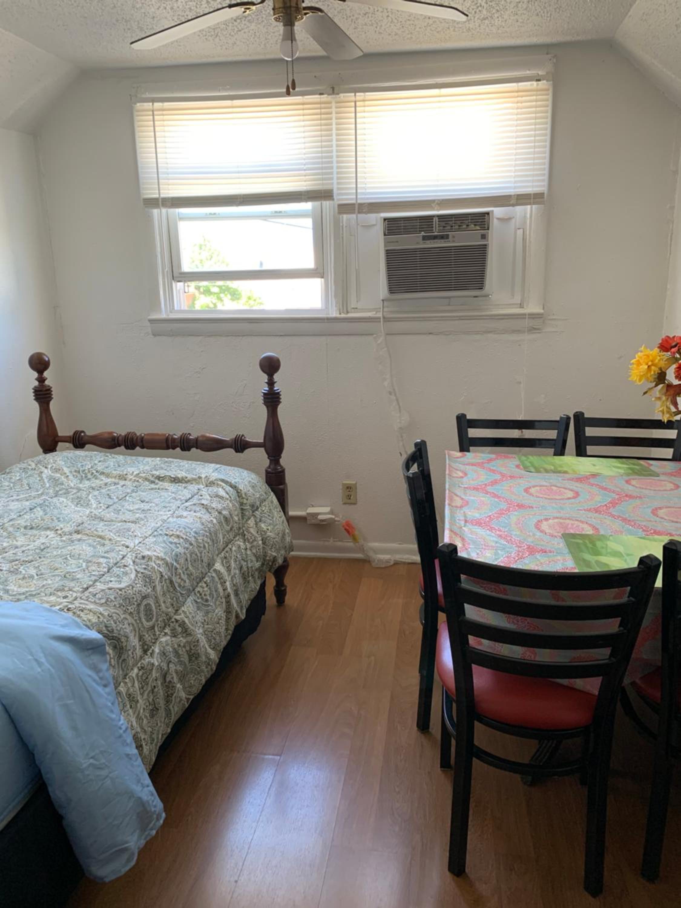 Va Beach Zen tree house style studio F