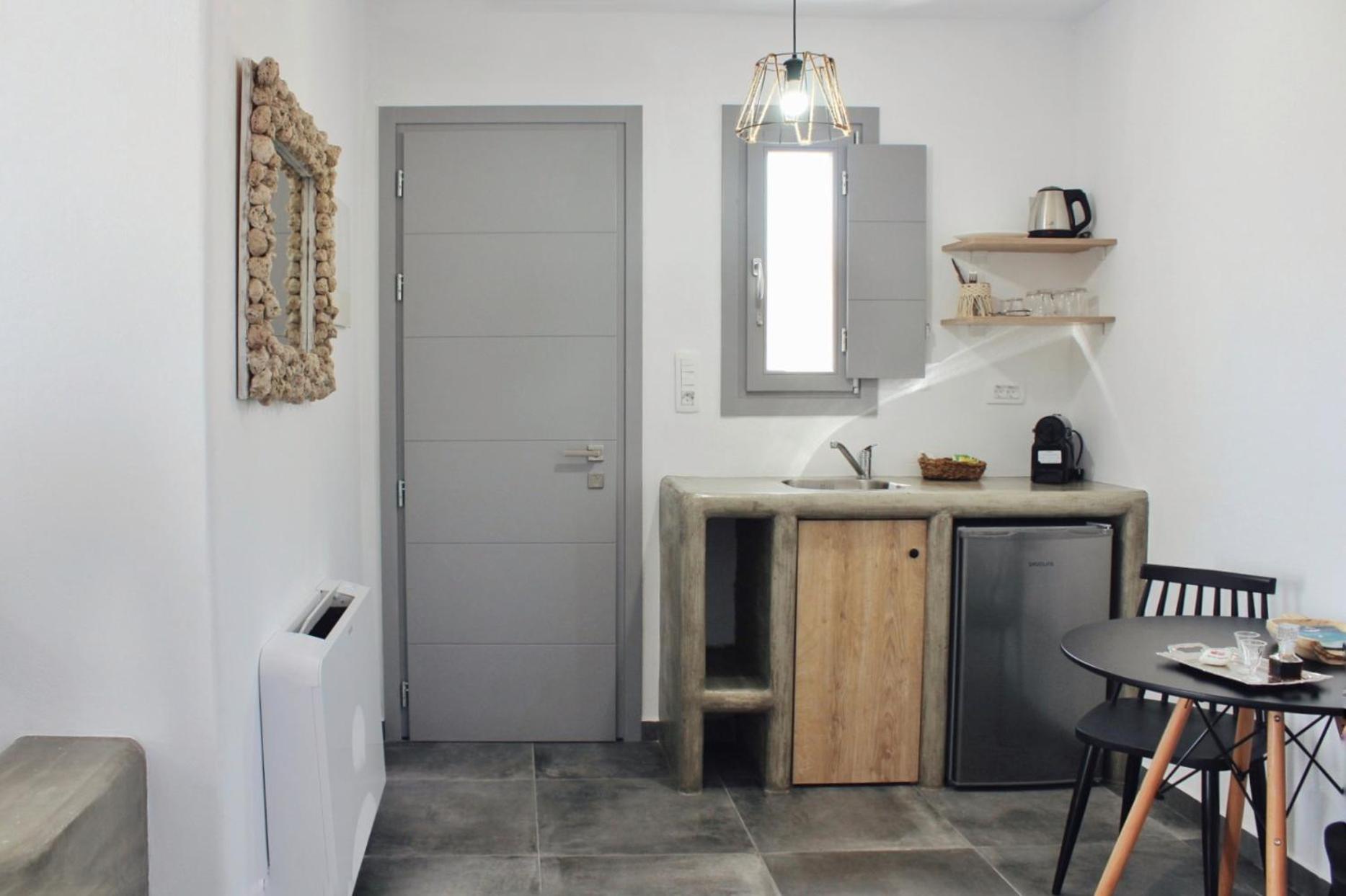 Aeron Suites