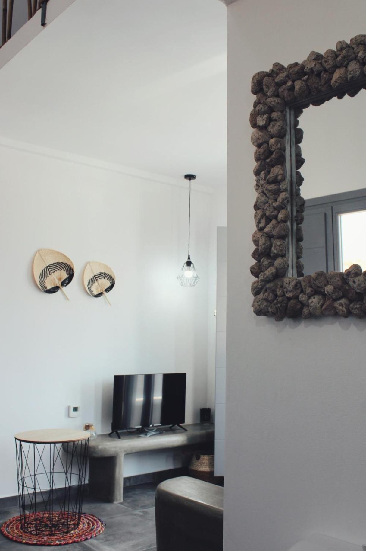 Aeron Suites