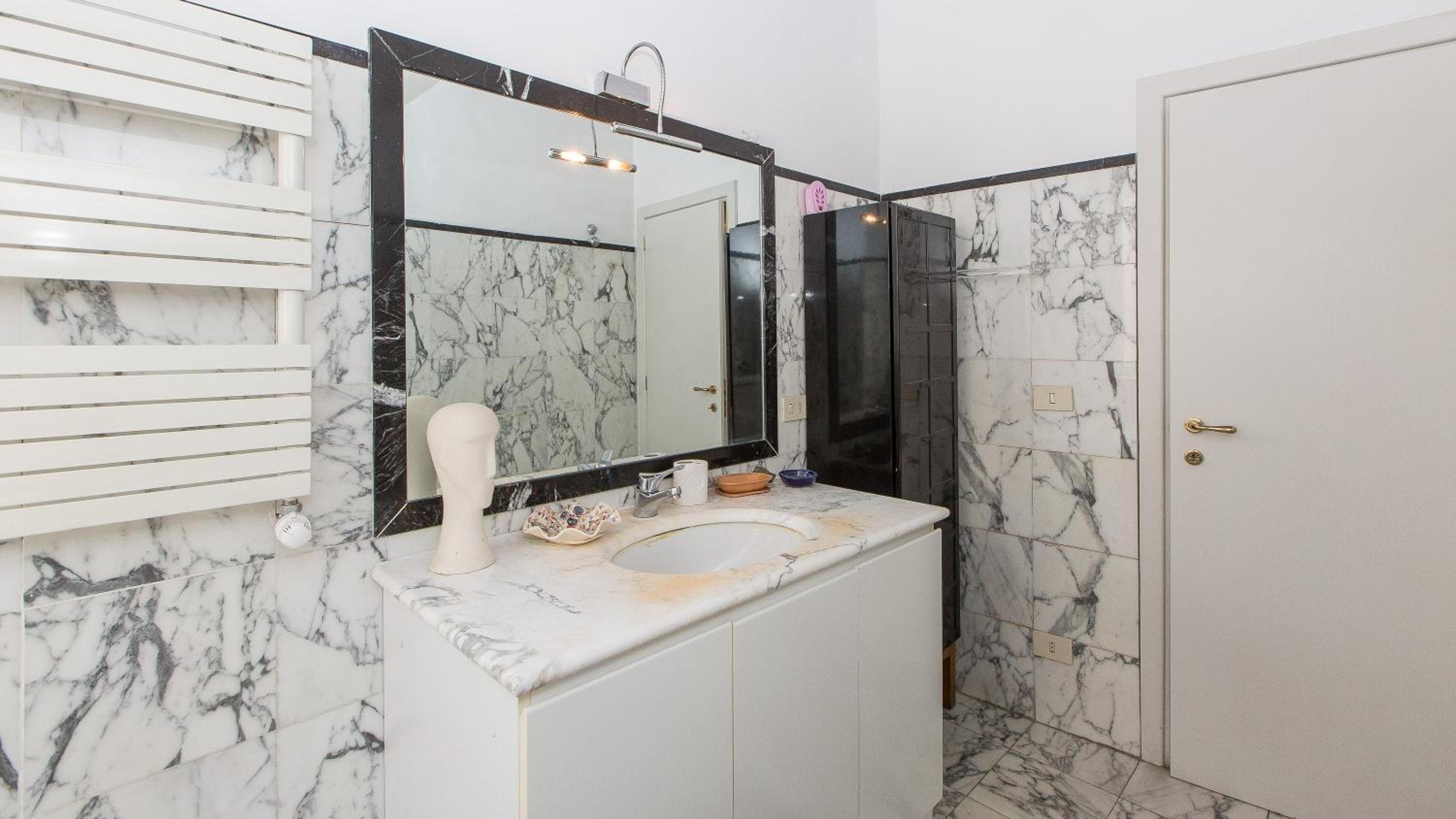 Monti Flat Rental in Rome