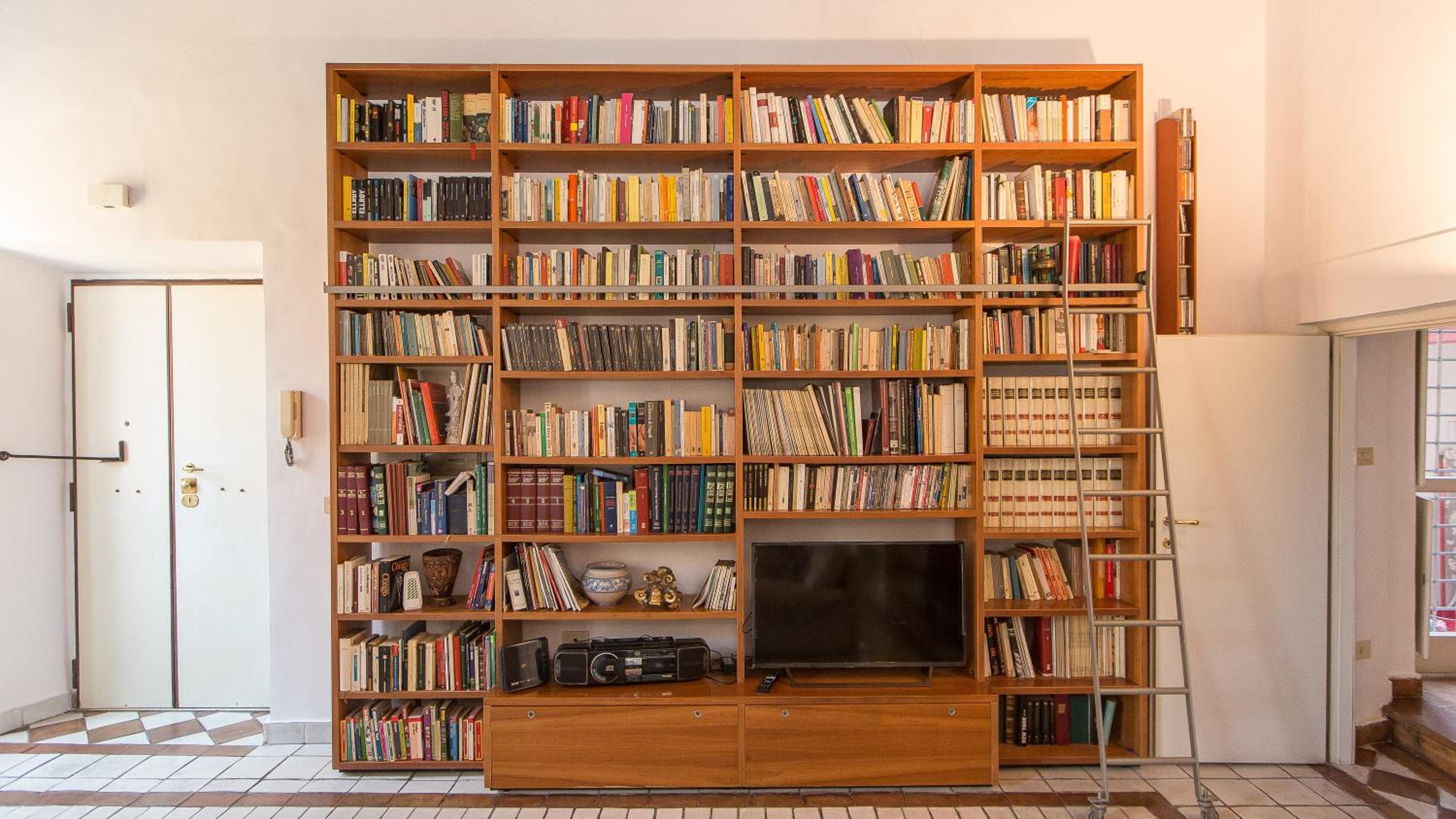 Monti Flat Rental in Rome