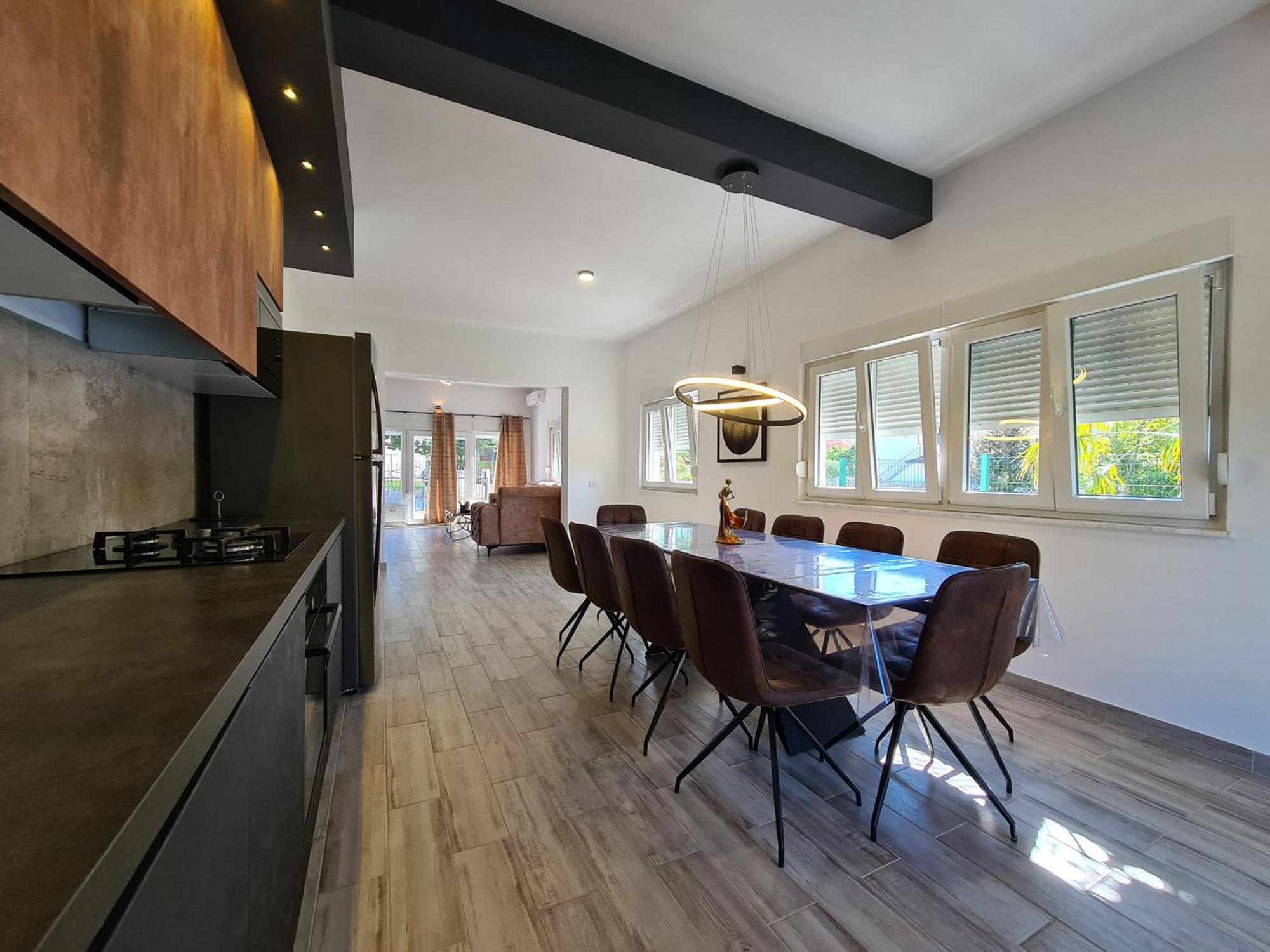 Photo 37