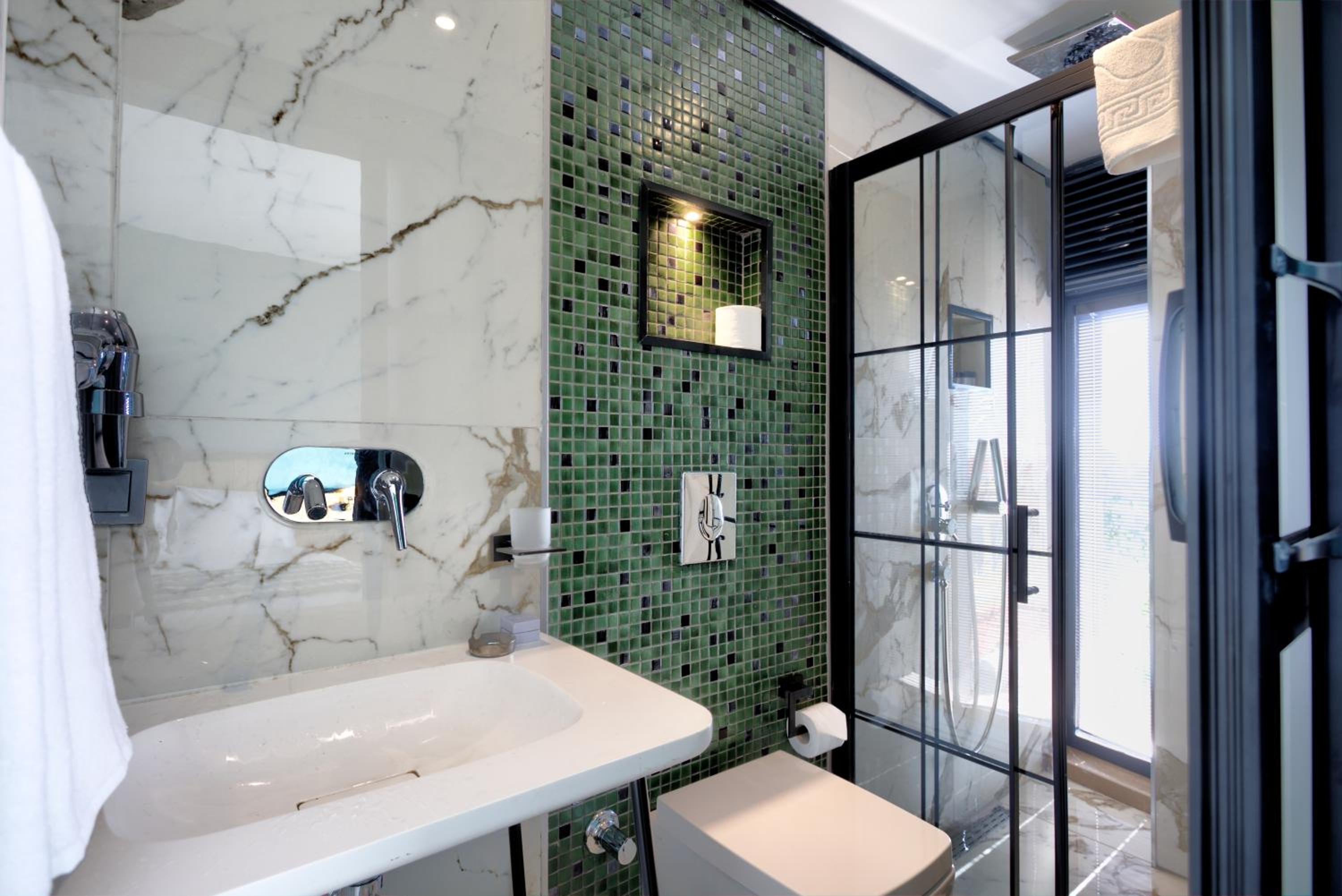 Fragments Otel - Image 64