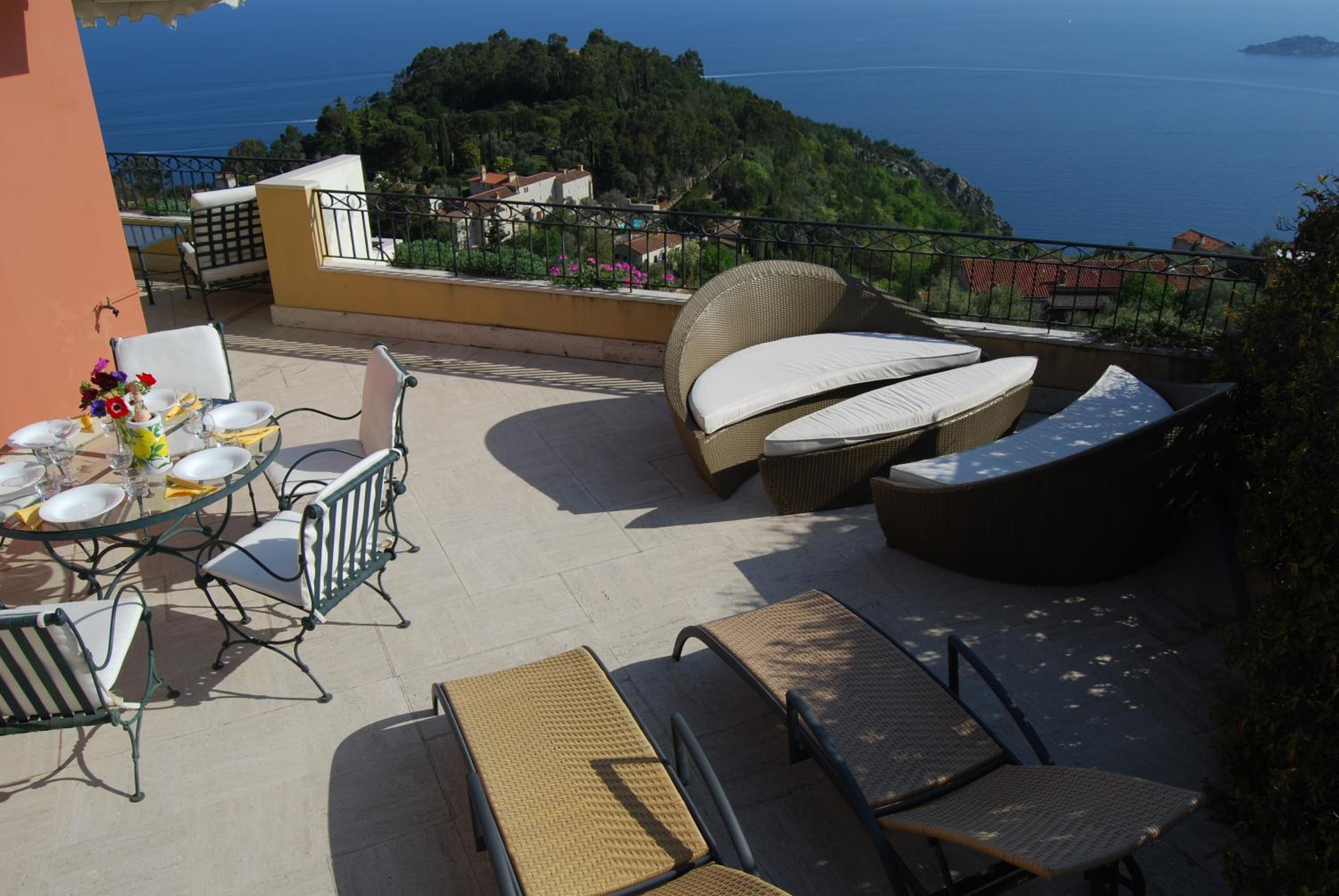 Stunning Penthouse with panoramic views of Eze Village and the French Riviera view 3