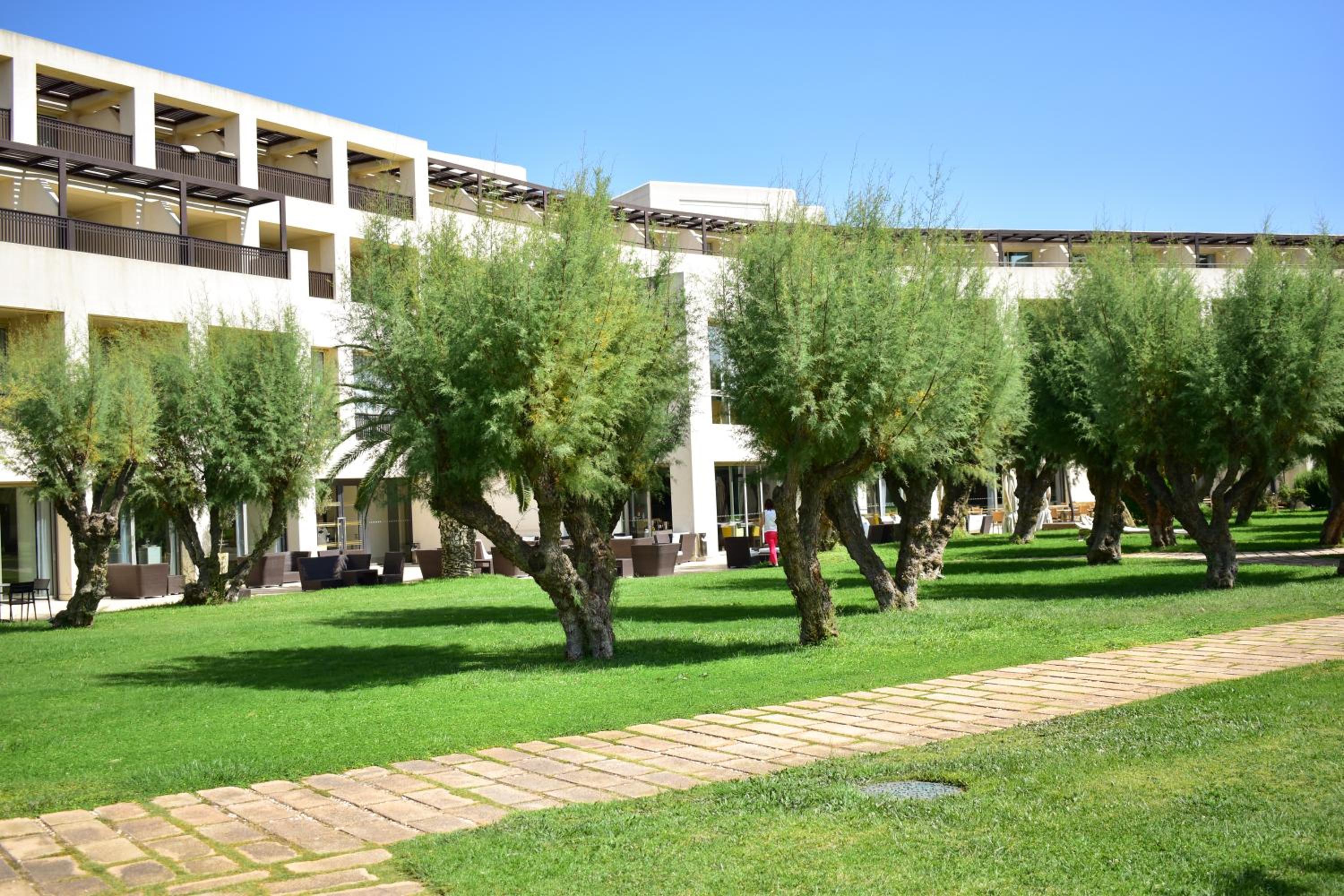 Hotel Plaza Resort - Image 1