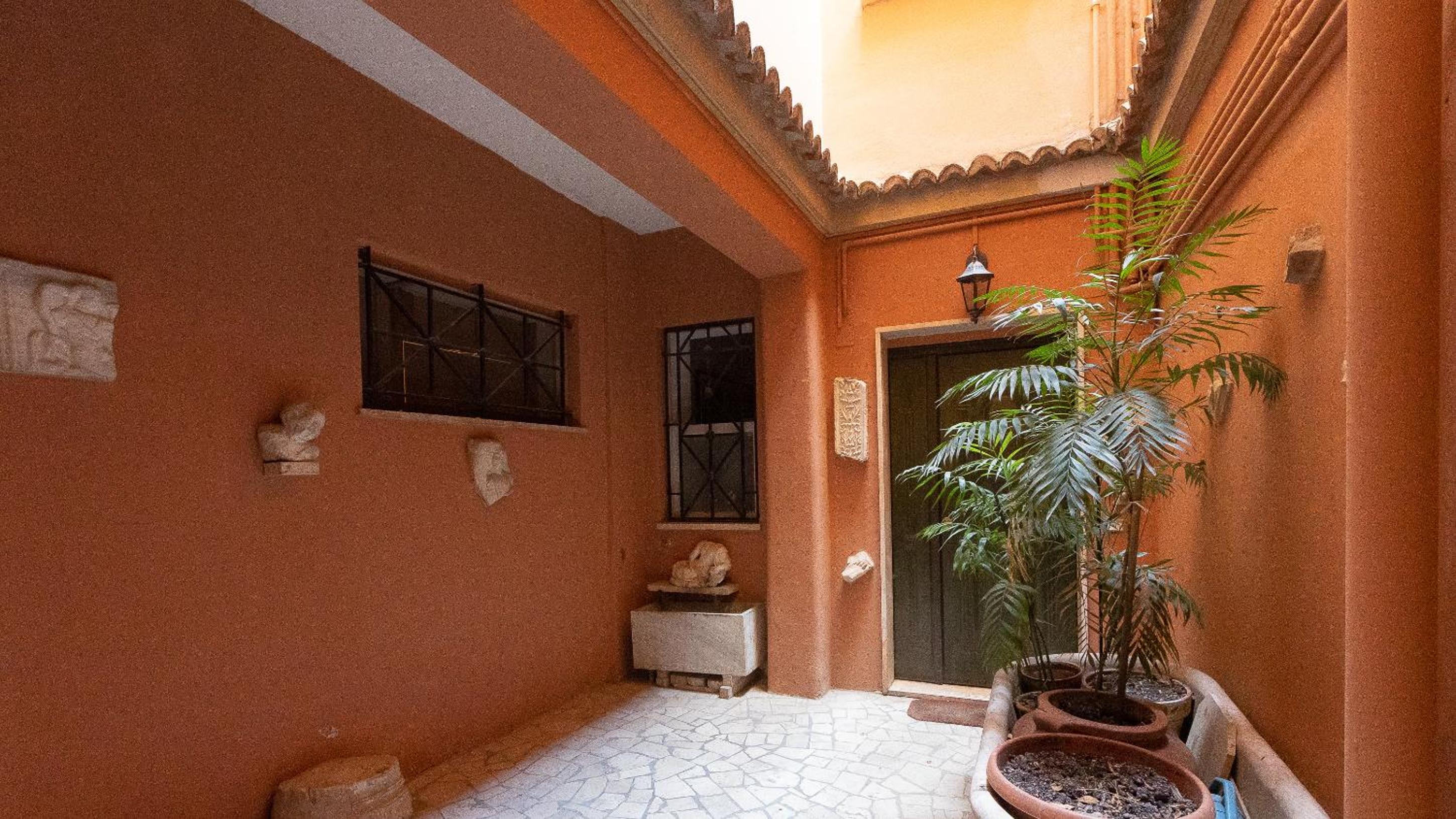 Gregoriana Luxury Rental in Rome