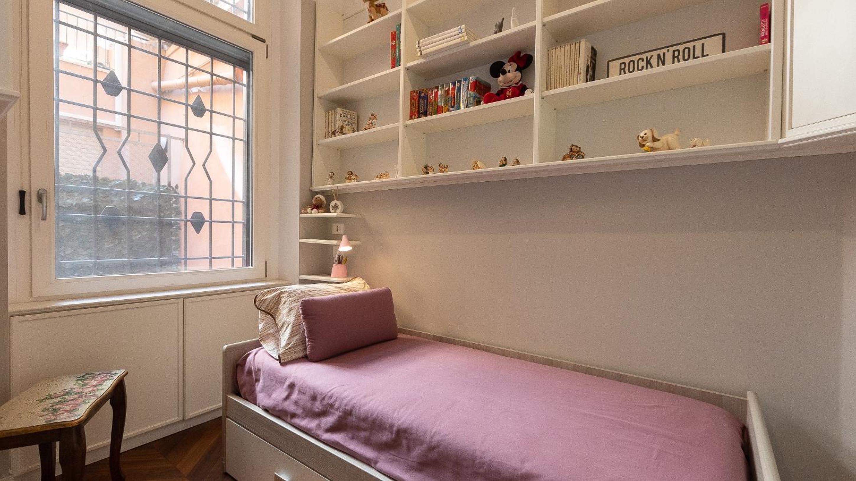 Gregoriana Luxury Rental in Rome