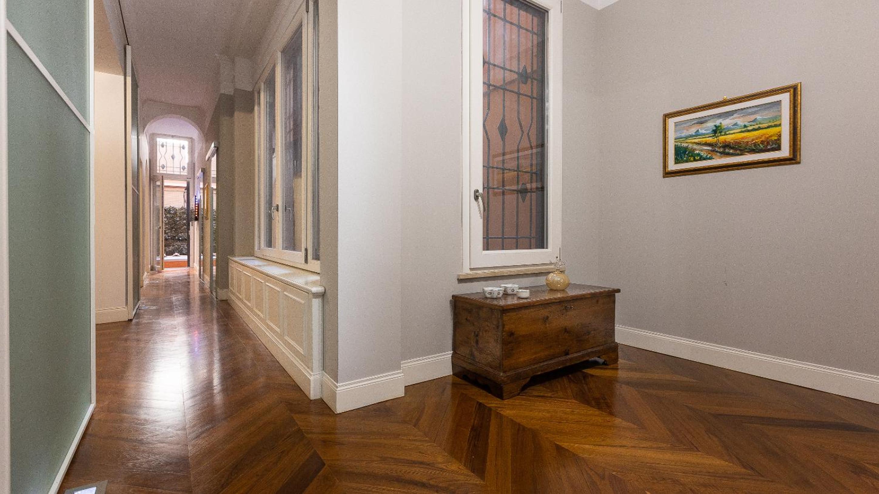 Gregoriana Luxury Rental in Rome