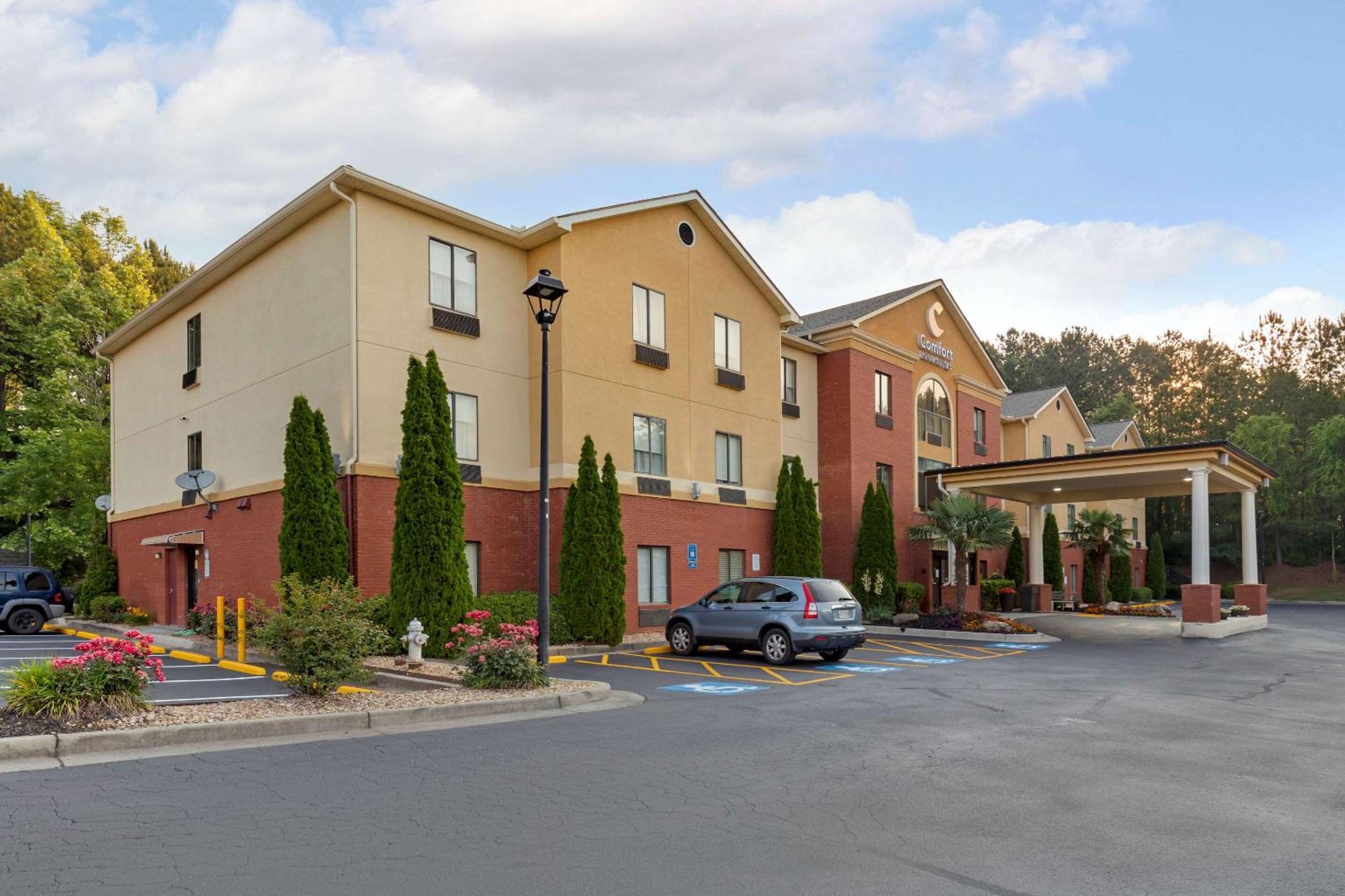 Hotel Comfort Inn & Suites