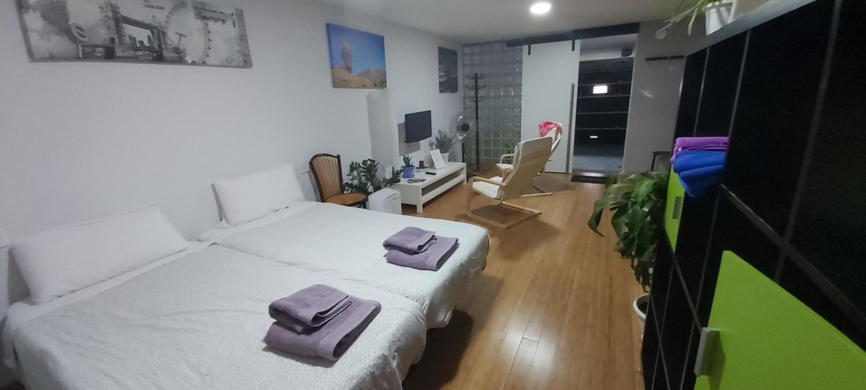 hotel room