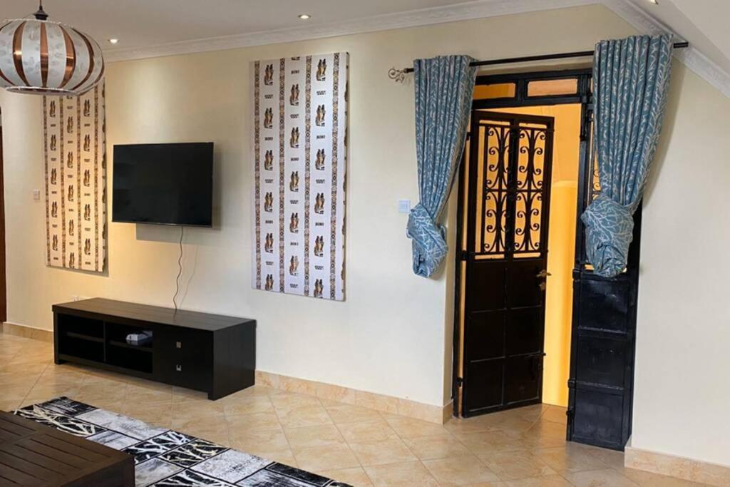 Tsavo House-A cosy home 15 min from the JKIA Airport and SGR Terminus view 5