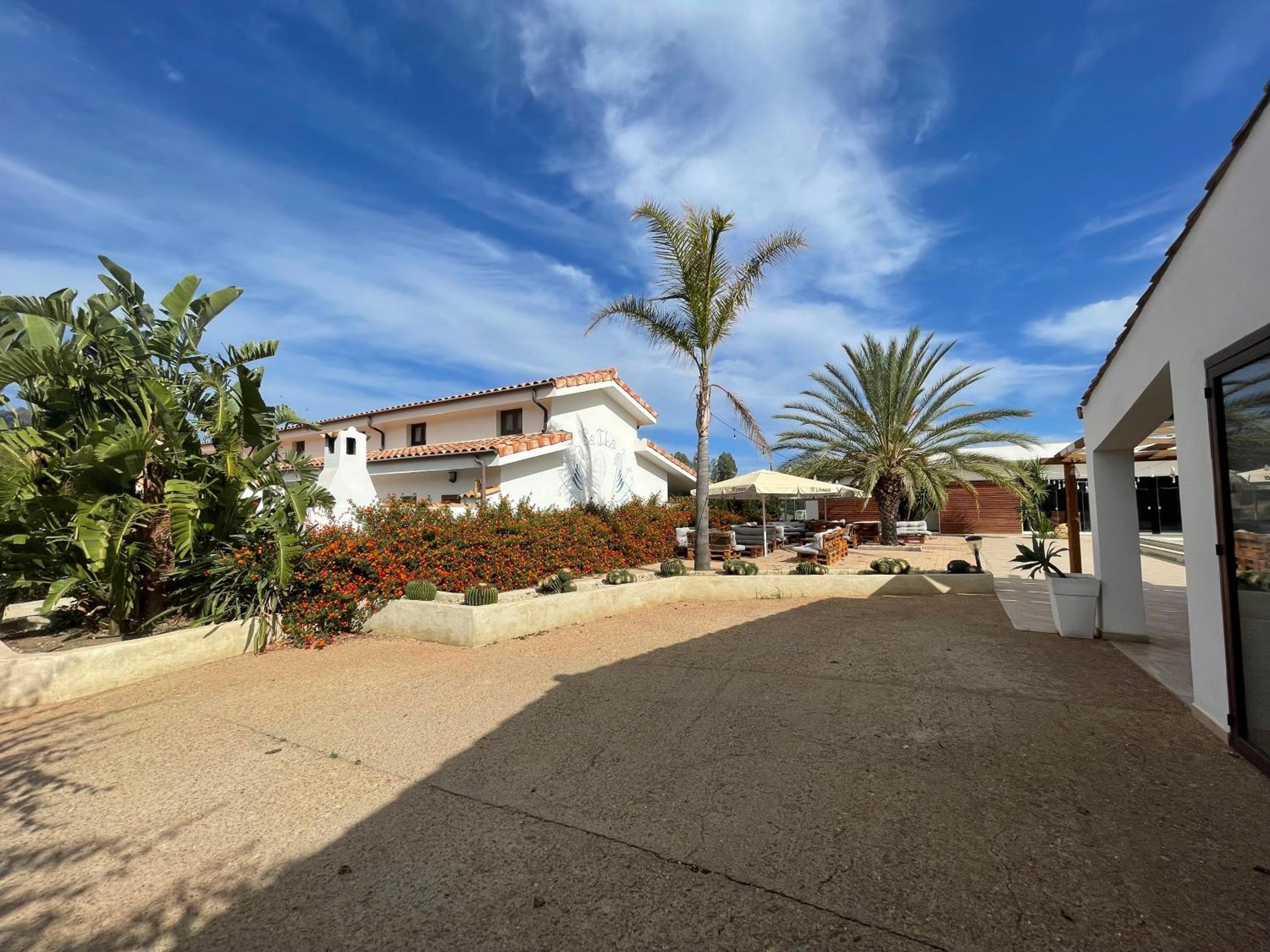 Hotel Sa Iba Resort - Image 1