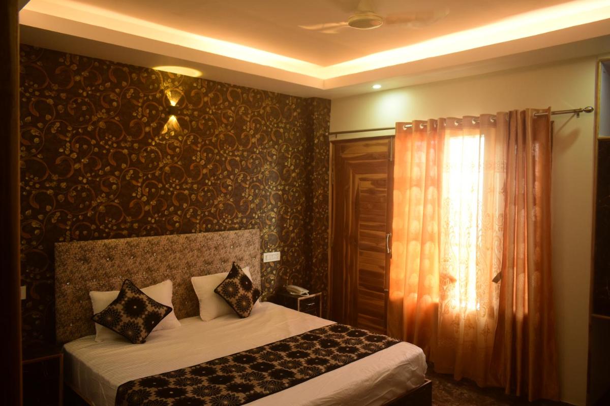 Baakhli Guest House and restaurant view 3