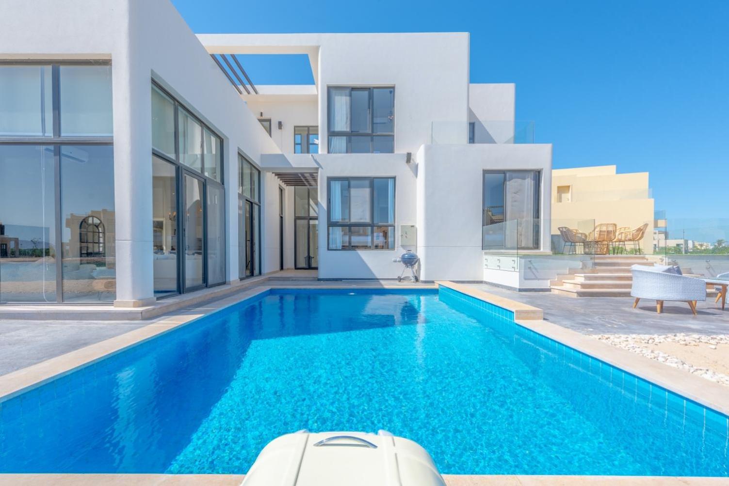 Long Island Gouna 5BR Tawila Beach House & Pool view 2