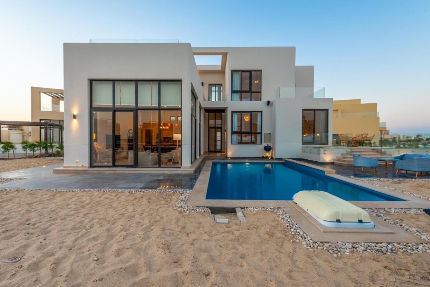Long Island Gouna 5BR Tawila Beach House & Pool view 3