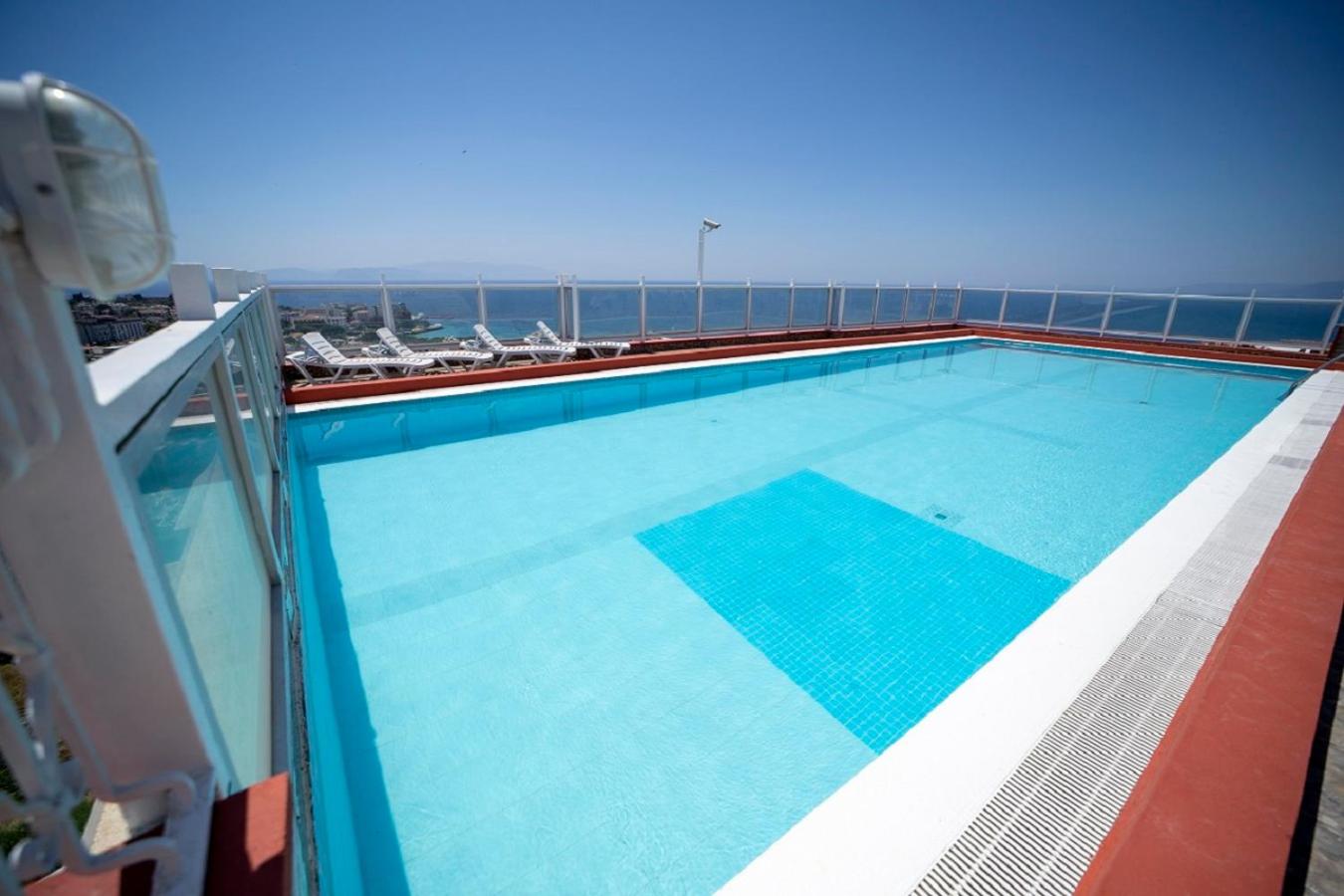 Silver Tower Residence - Image 64