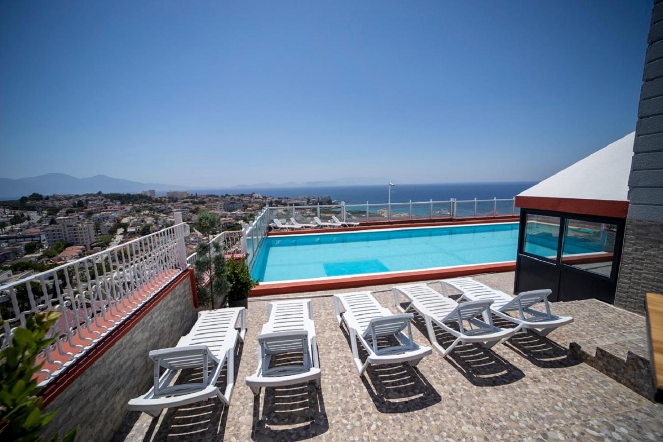 Silver Tower Residence - Image 63