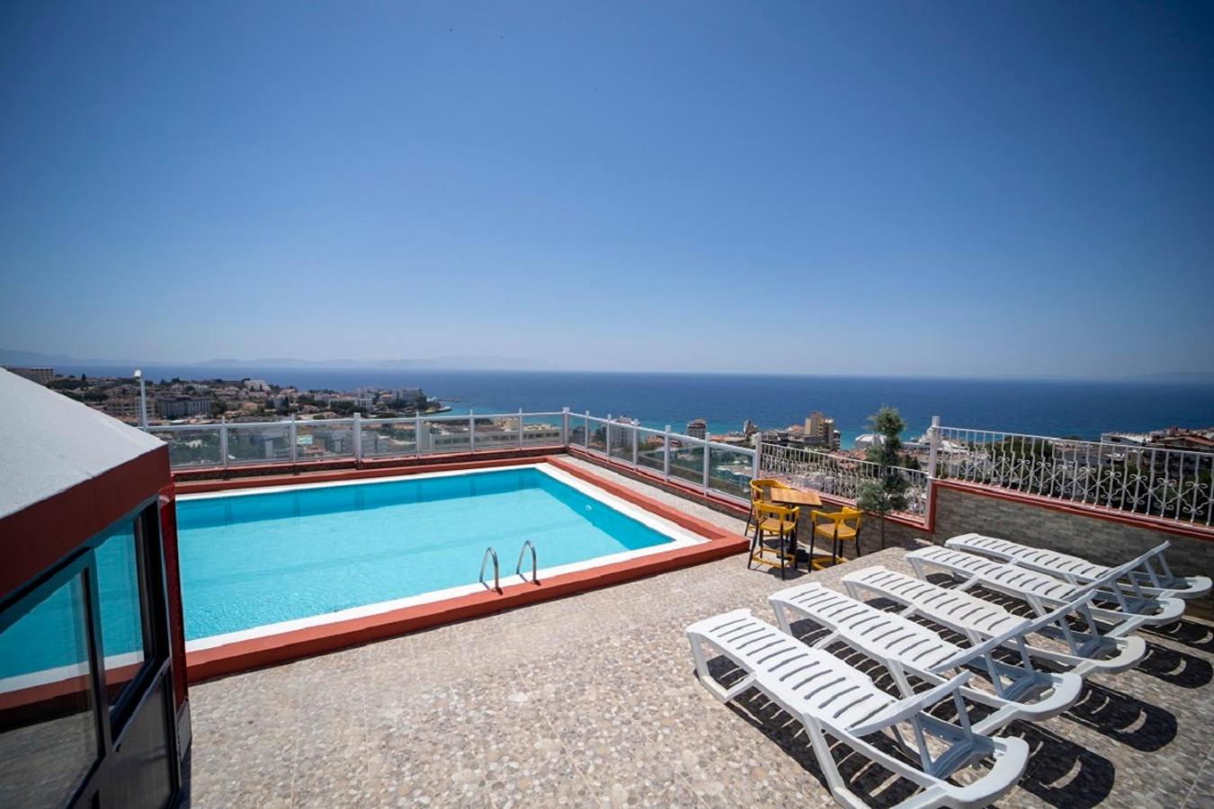 Silver Tower Residence - Image 65