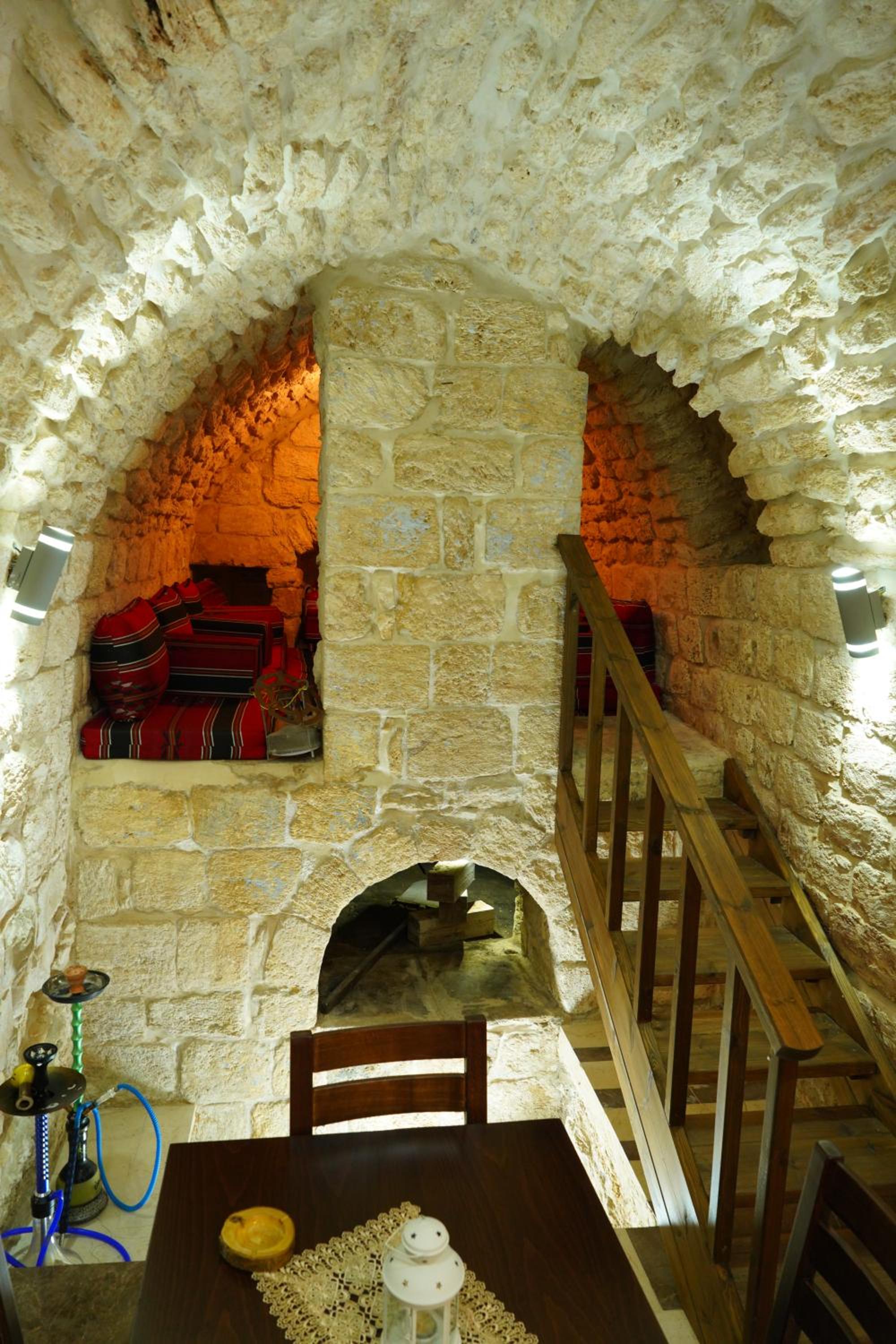 Photo 19