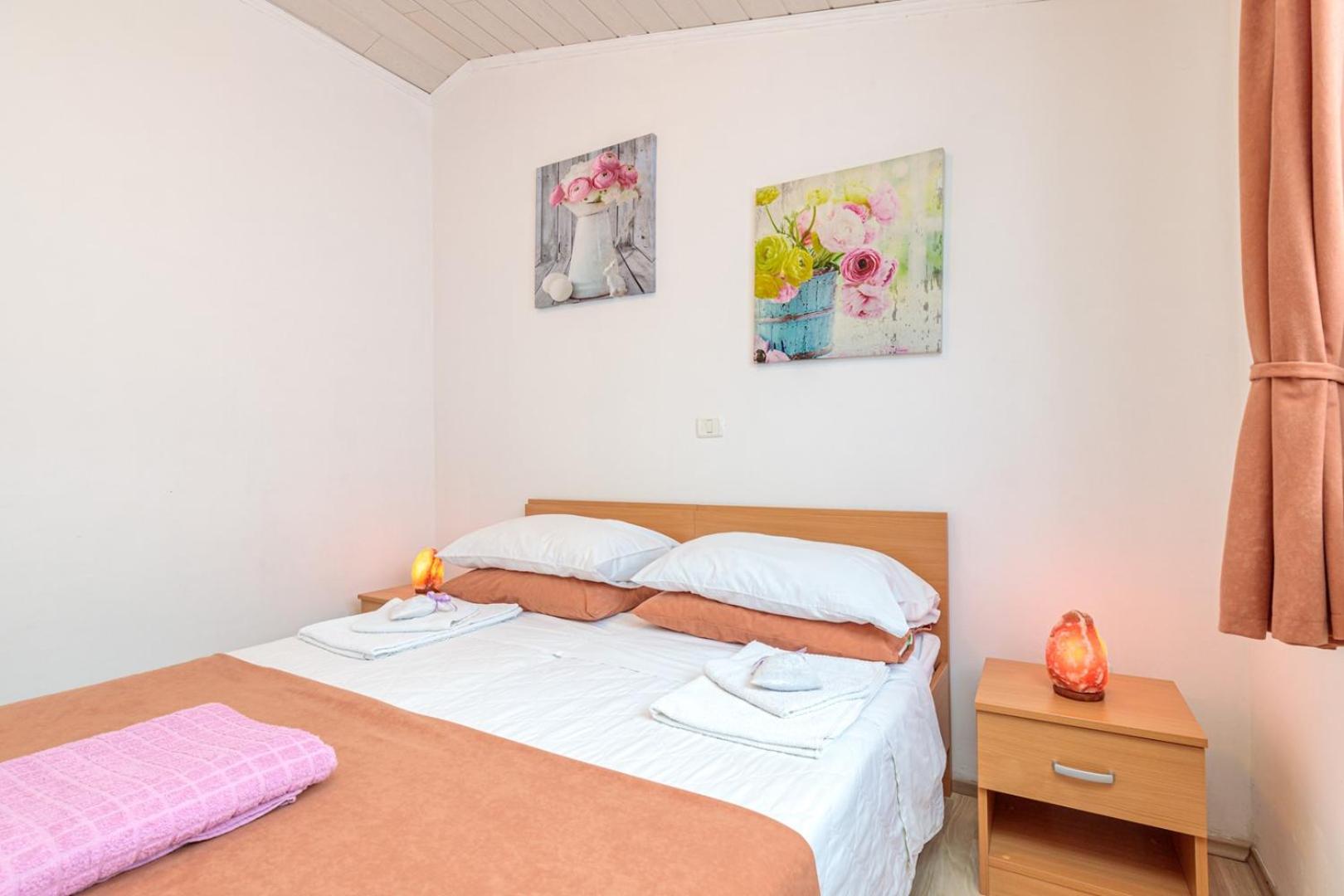 Apartments Sveti Leonard