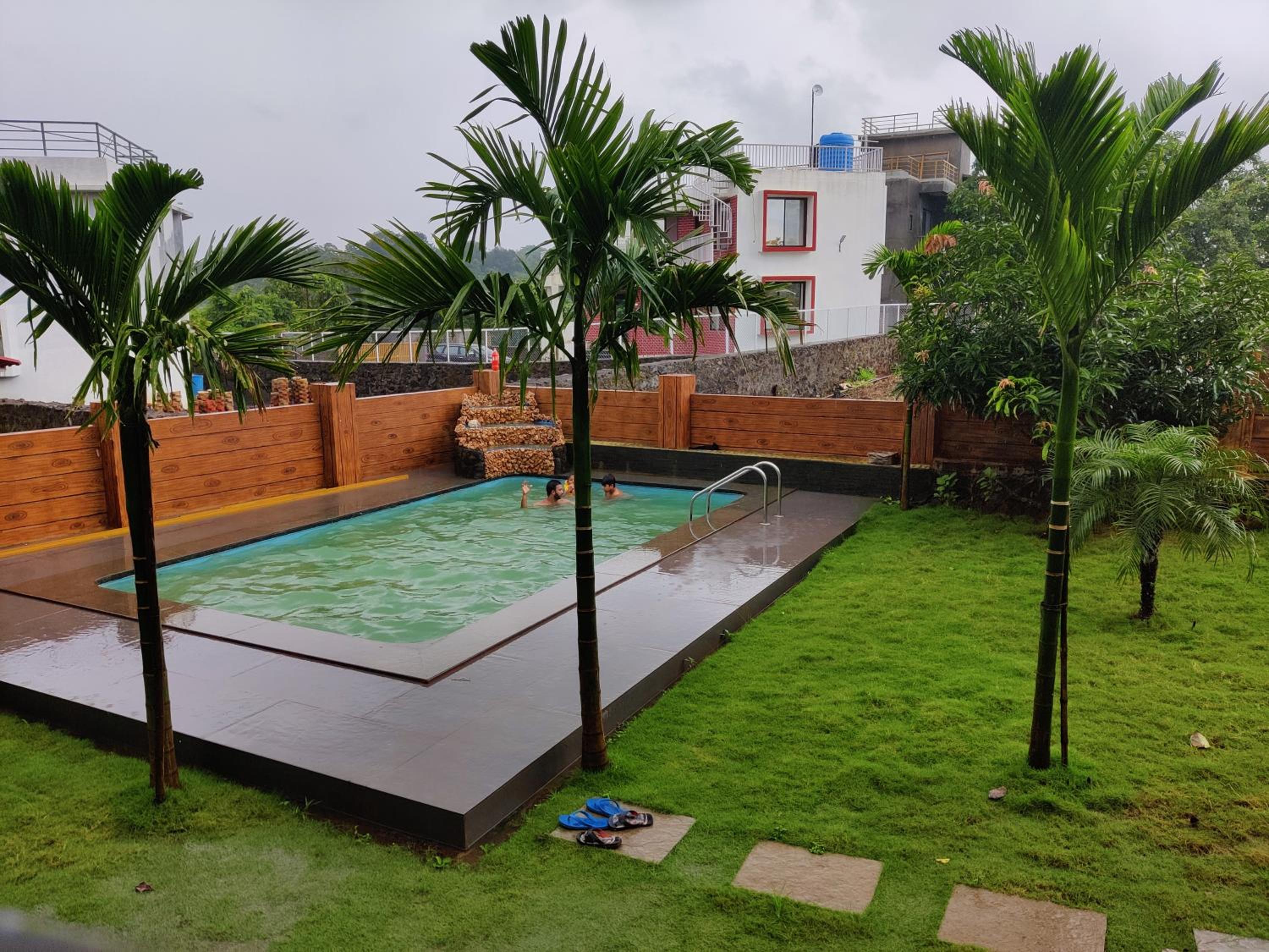 Karjat - 3 BHK Private Bungalow with Private Pool & Garden view 5