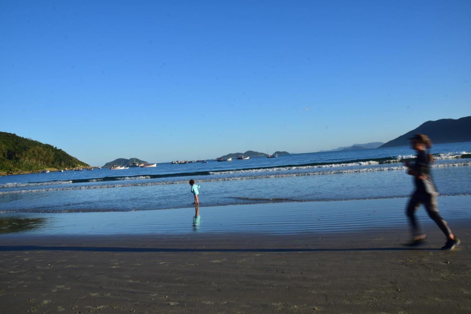 Apartamento a beira mar completo com churrasqueira