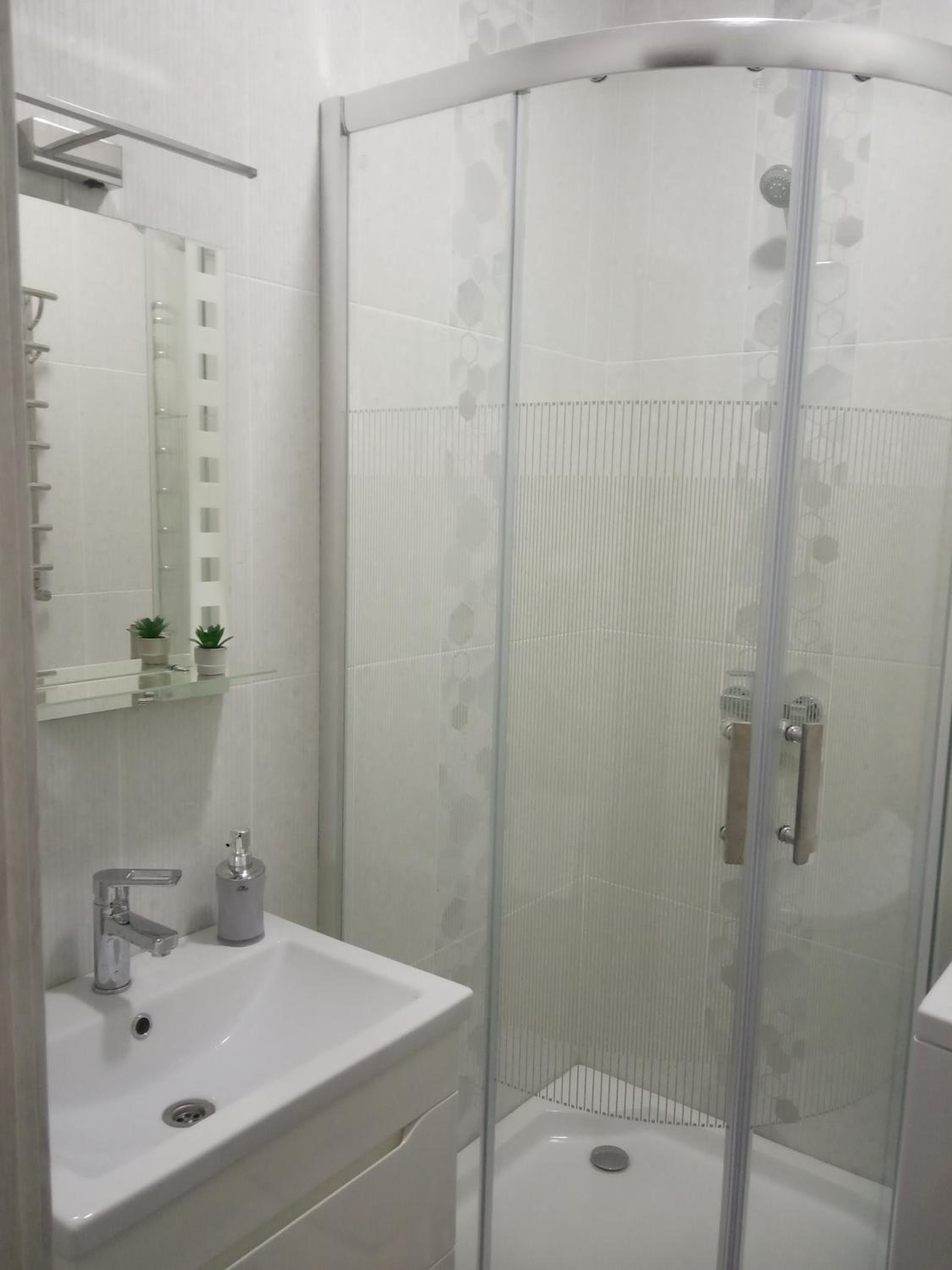 Modern fresh-new appartment near the park Sofievka view 4
