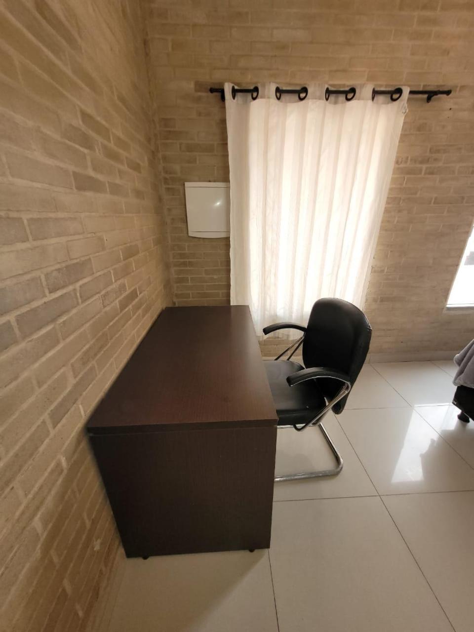 Sobrado 2 amplo e confortável em condomínio