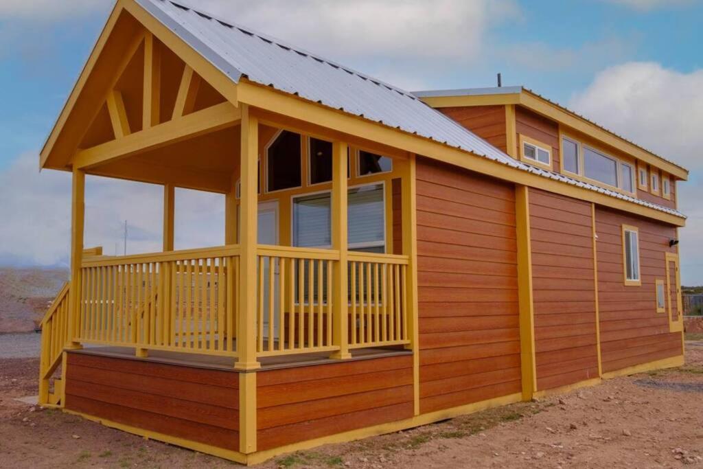 073 Tiny Home nr Grand Canyon South Rim Sleeps 8 view 2