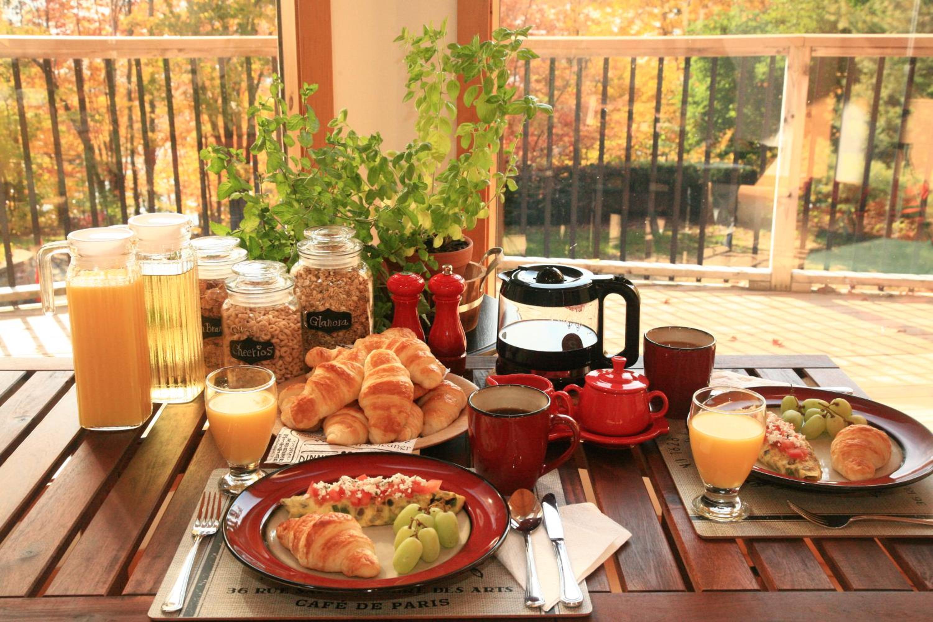 The Burgundy Dream Bed And Breakfast