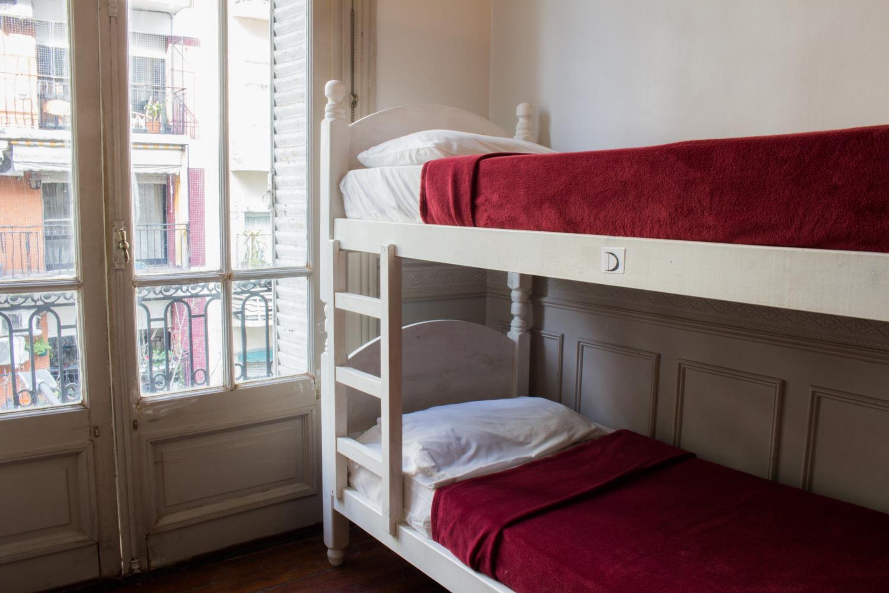 Voyage Recoleta Hostel