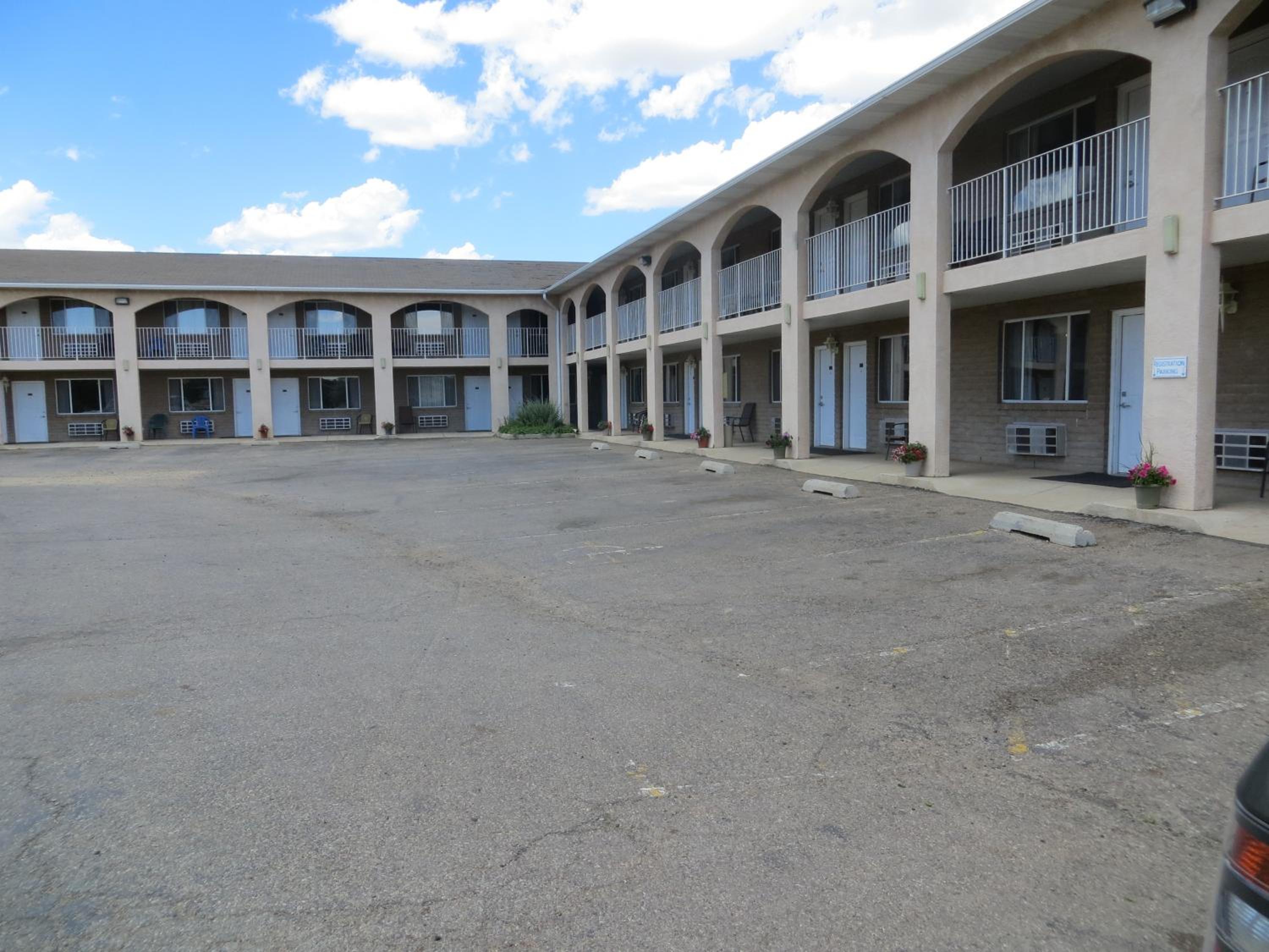 Four Corners Inn