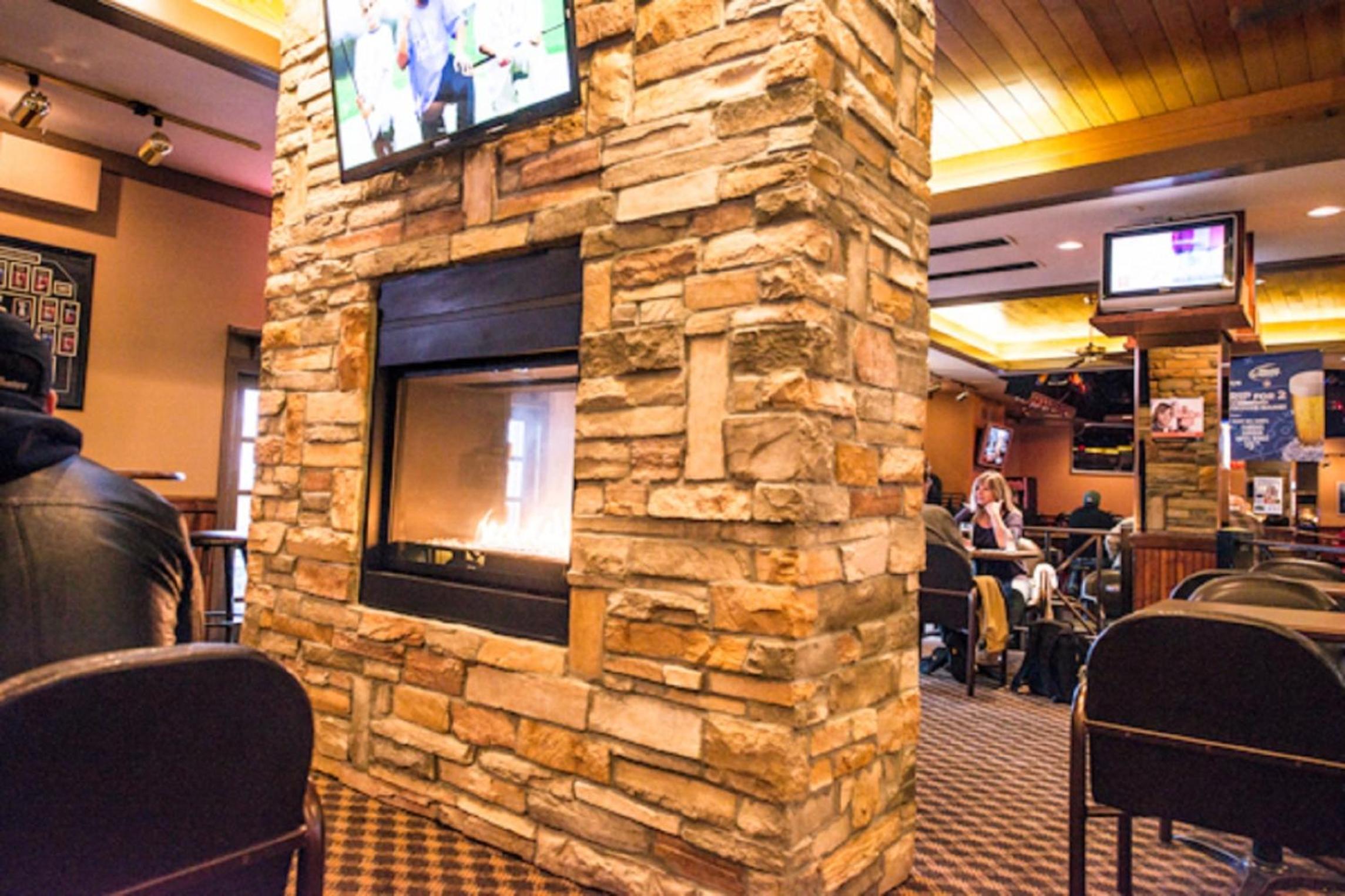 Curtis Gordon Motor Hotel - Image 3