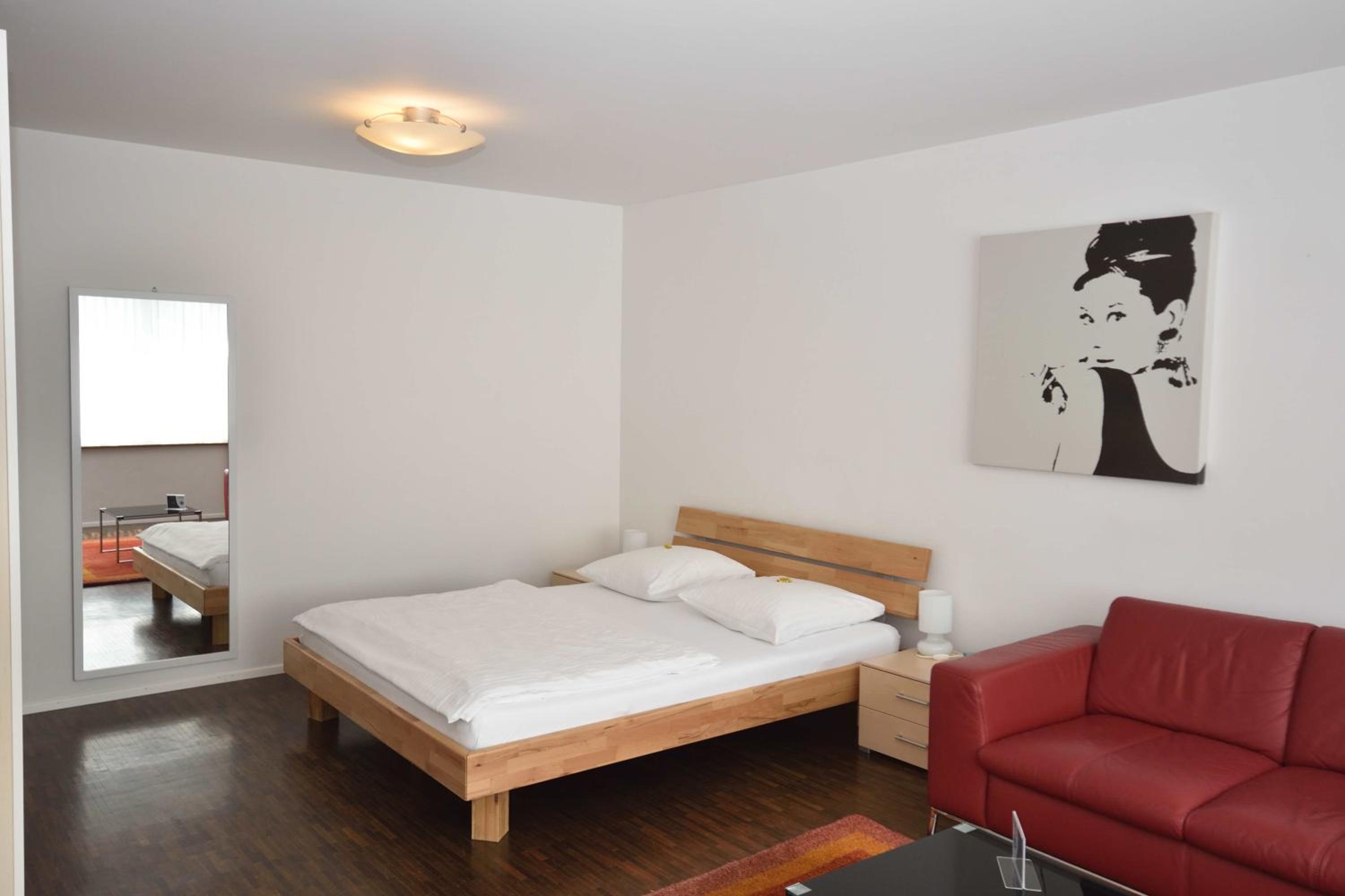 Stylish Studio near lake and Opera - Flower 22