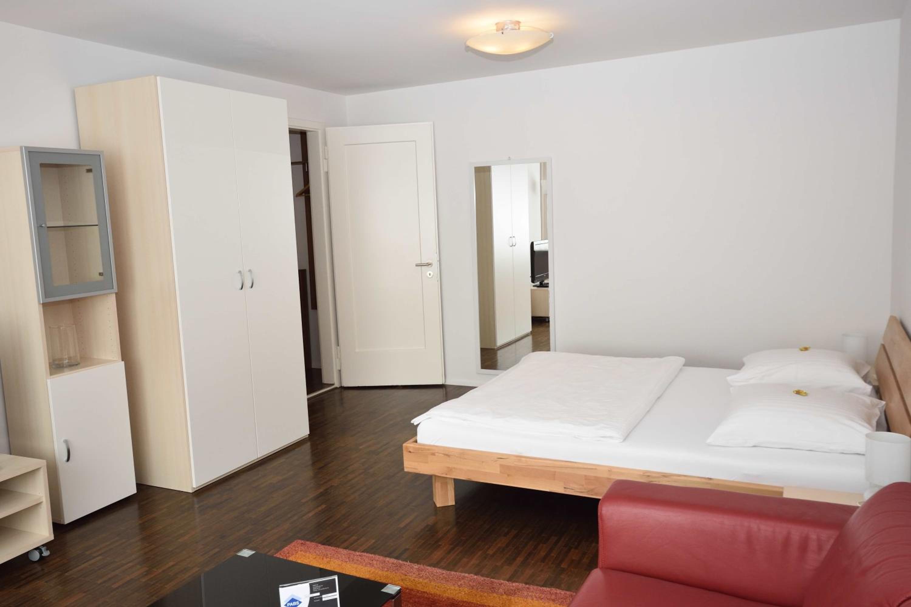 Stylish Studio near lake and Opera - Flower 22