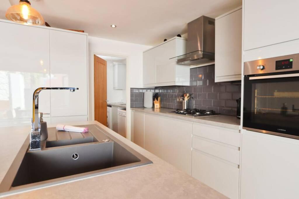 Hotwells Modern Mews view 2