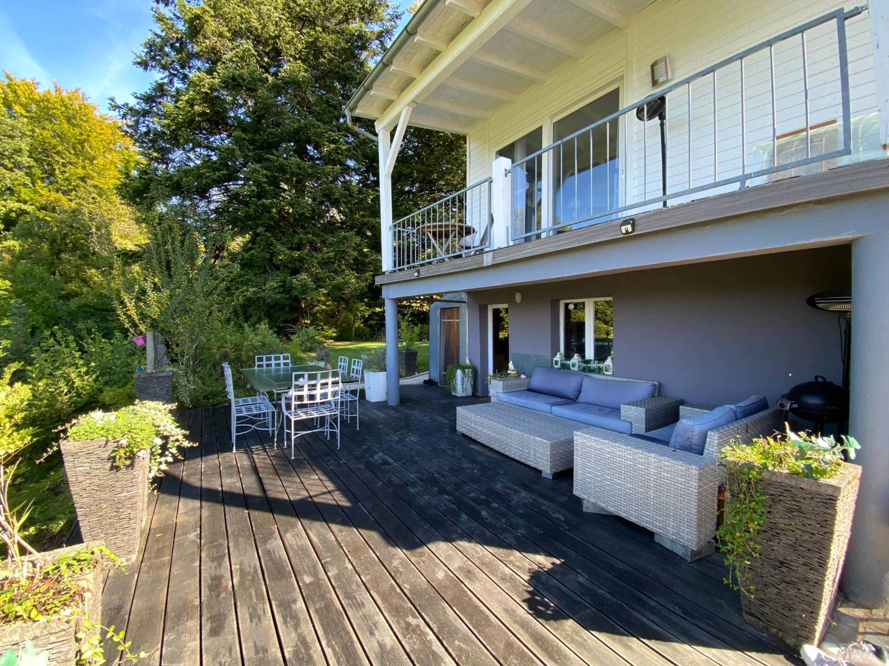 Petite maison à l'orée des bois vue magnifique sur le lac zenitude et plénitude