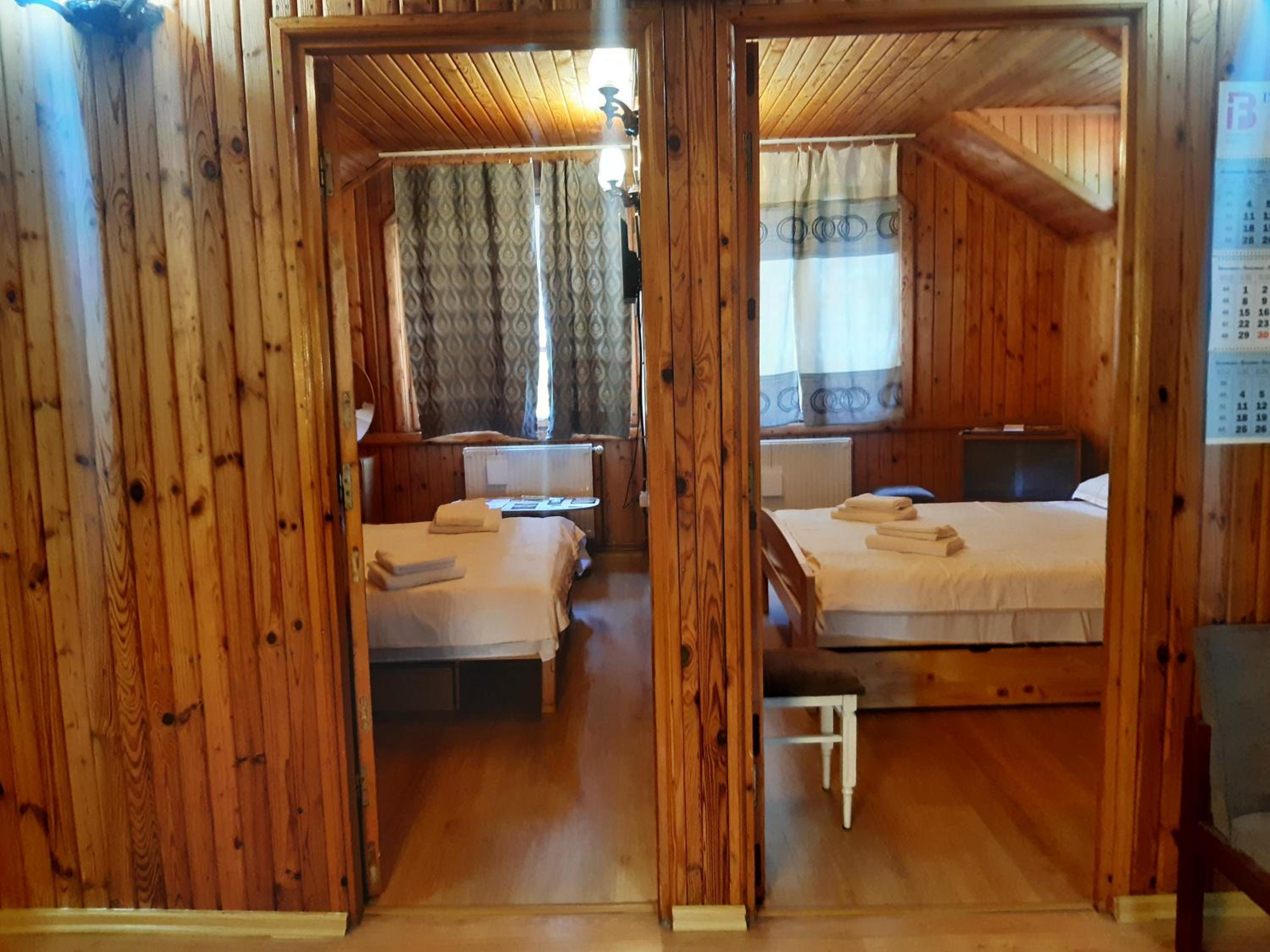 Rustic Regal view 4