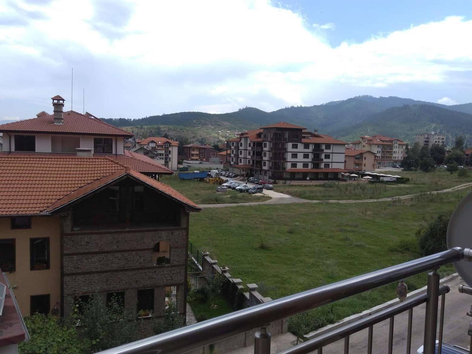 Nev Apart New view 2