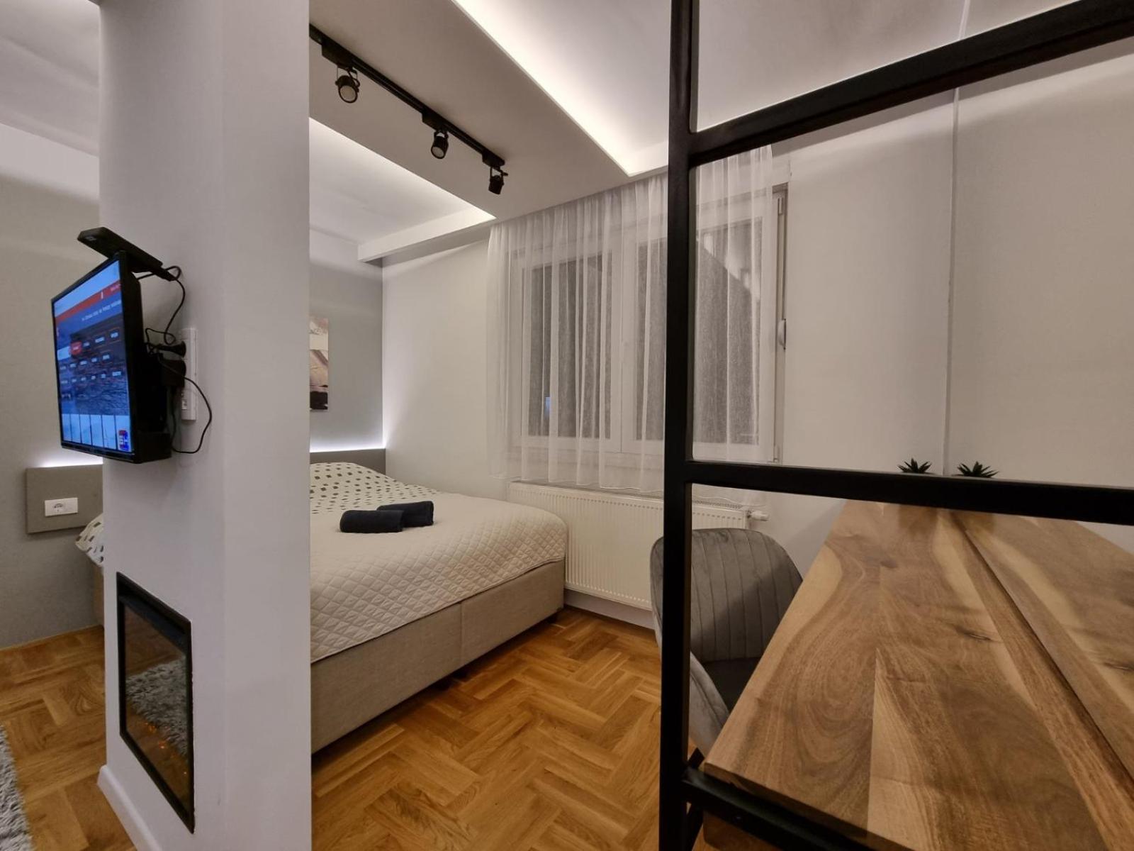 Studio Apartman Golden Lux 1 view 4