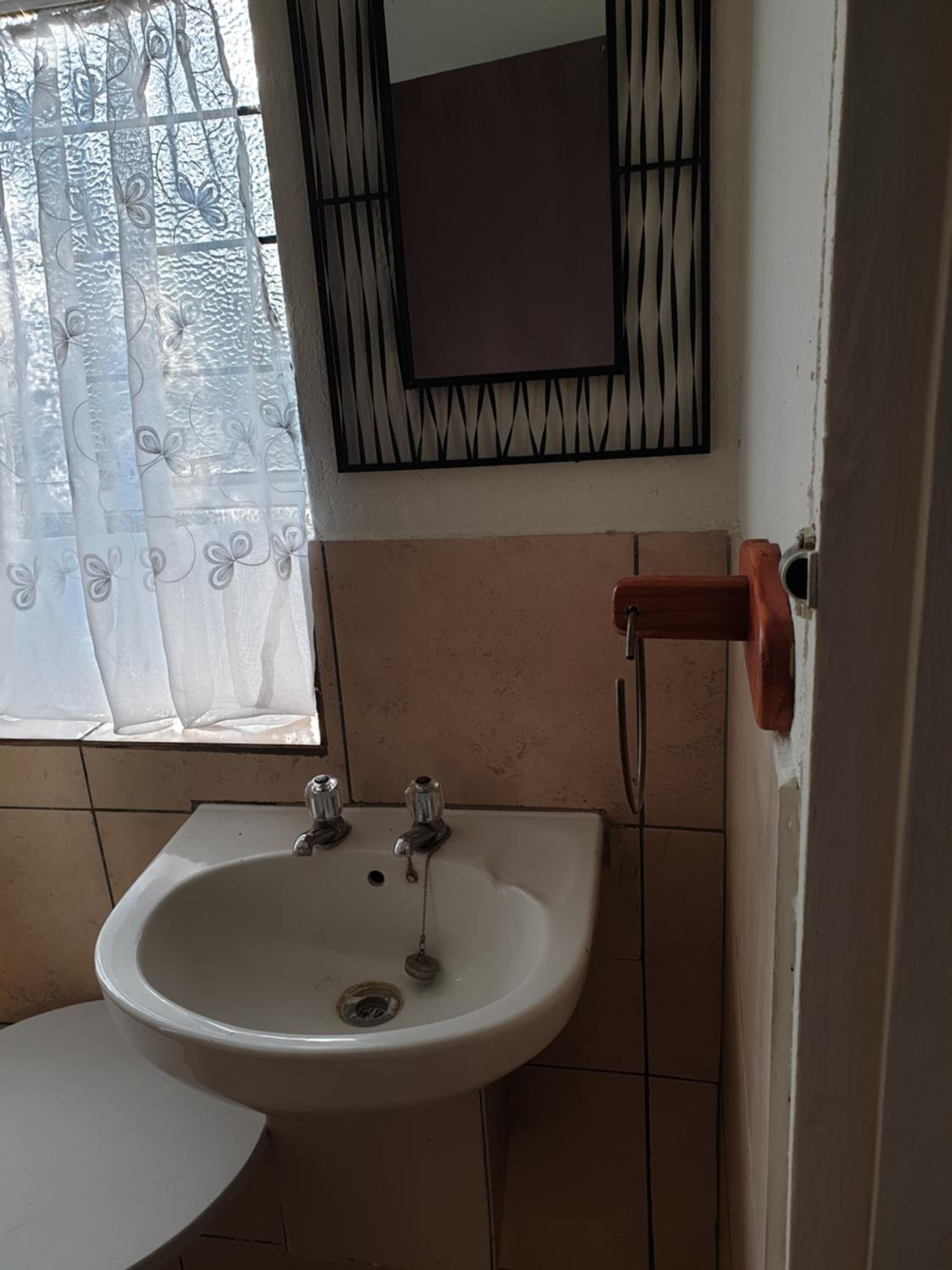 Dombeya Ridge Guest Suite view 4